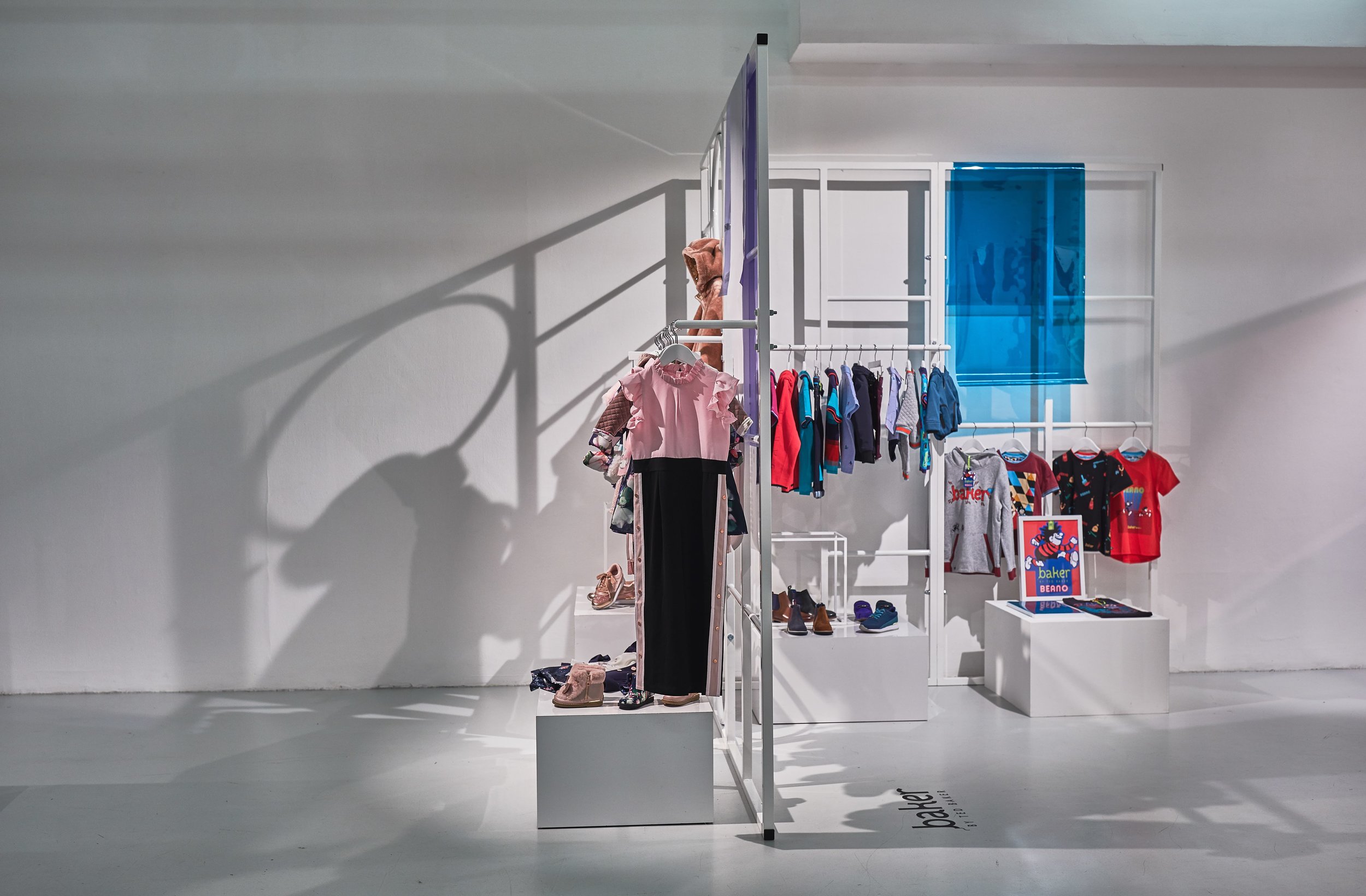 Display unit for Debenhams