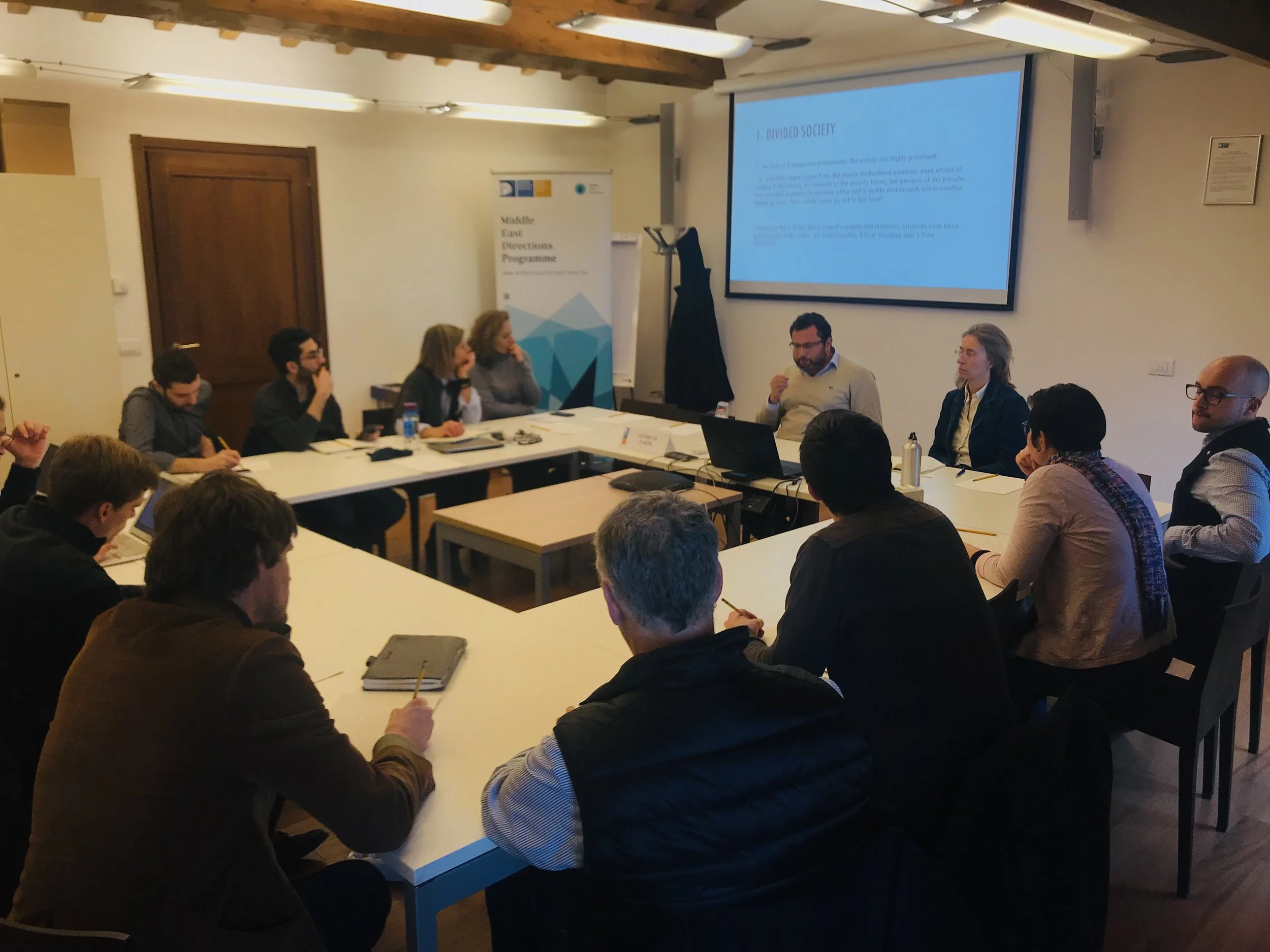 Roundtable | Why aren't more Islamists taking up arms in Tunisia and Egypt?