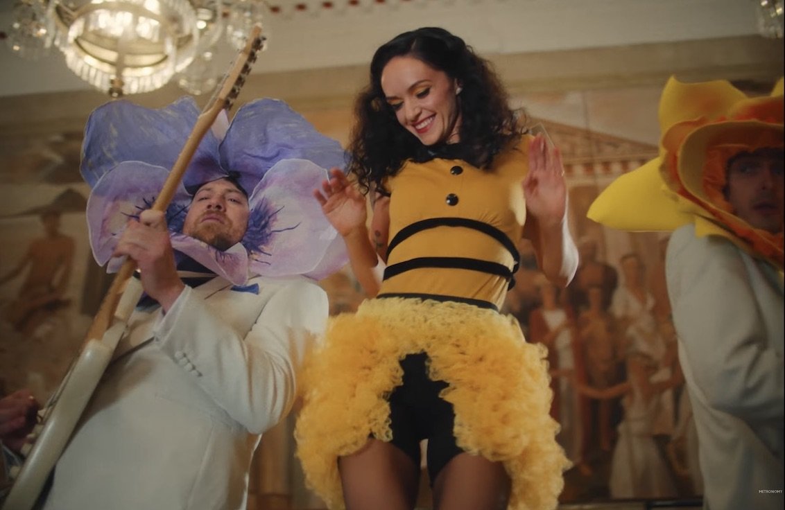 METRONOMY - Love Factory - Dir Sam Bailey - Just Fred