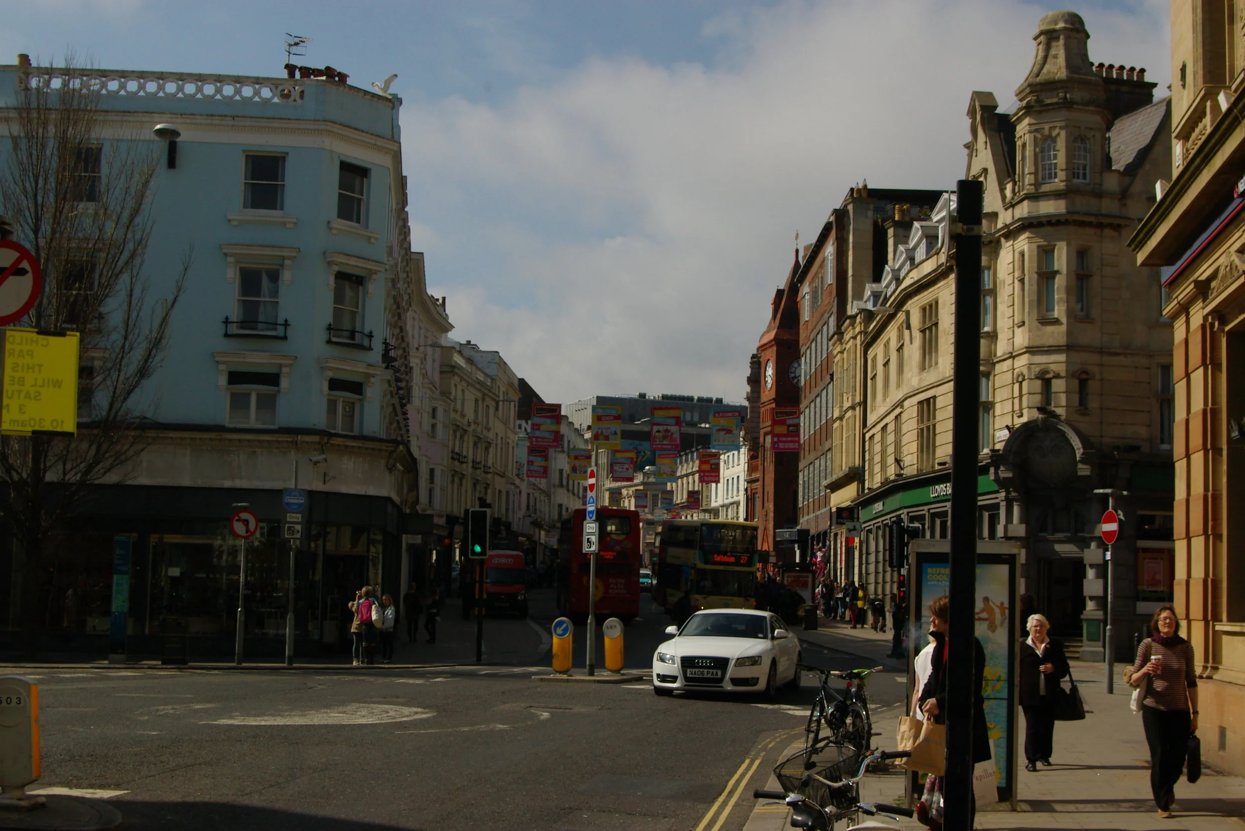 Grimsey Review 2 calls for more local powers and stronger local leadership to give high streets a future