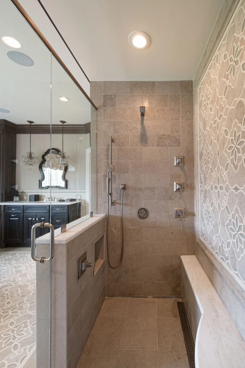 ID101_PerryRdMasterBath_3.jpg