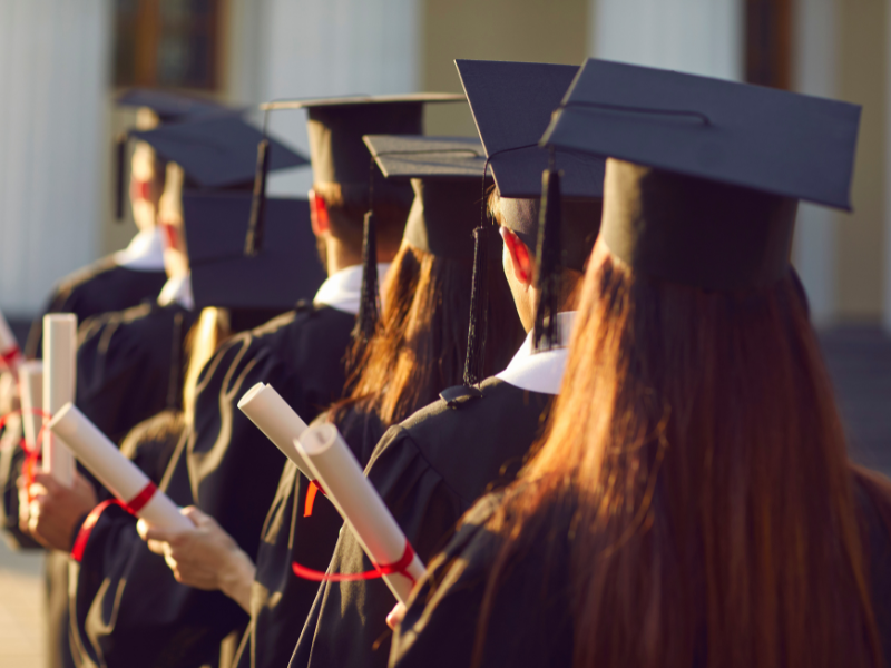 What Employers Can Learn from New Graduate Hiring Data in 2026