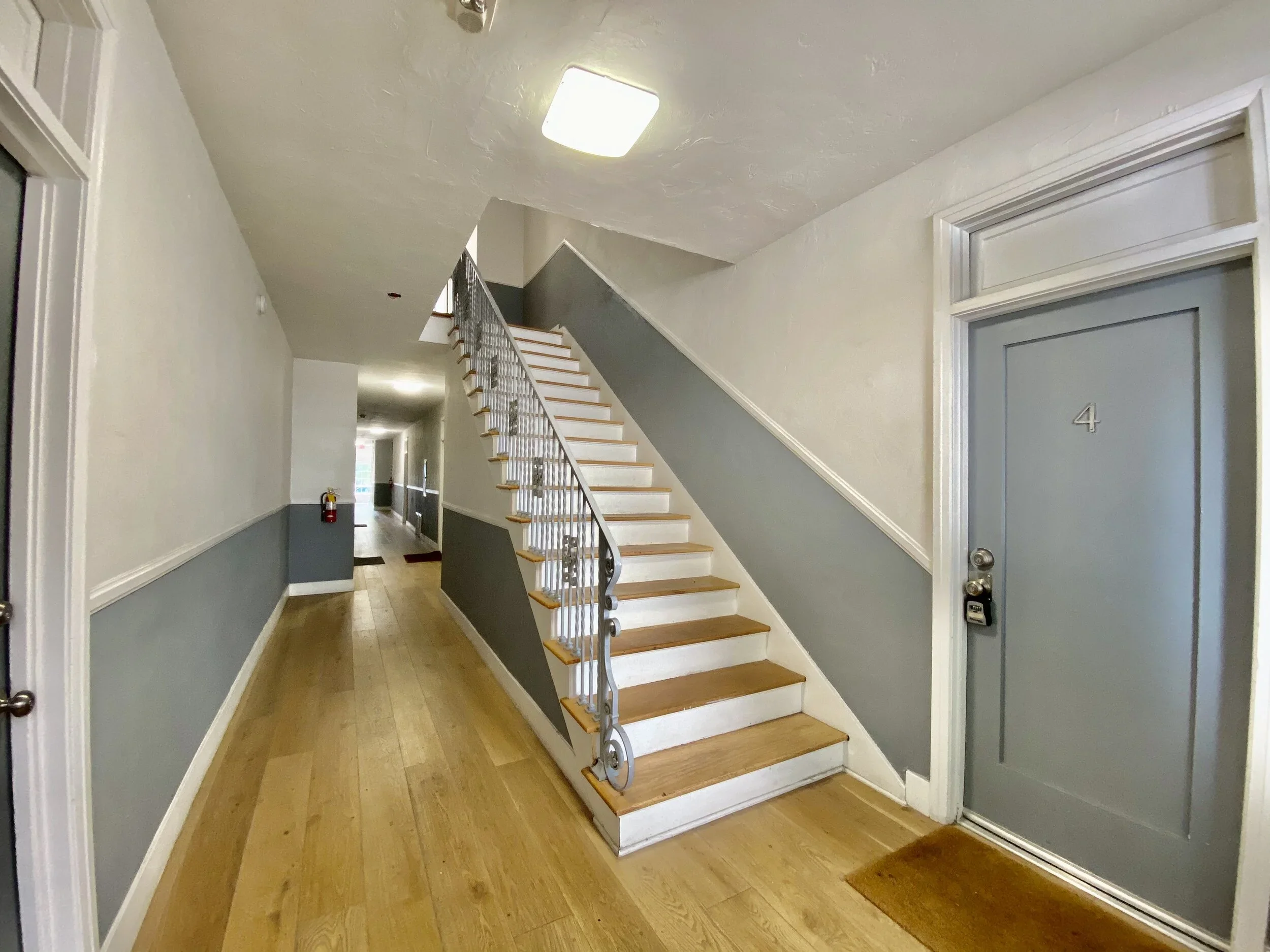 elm stairs interitor.webp