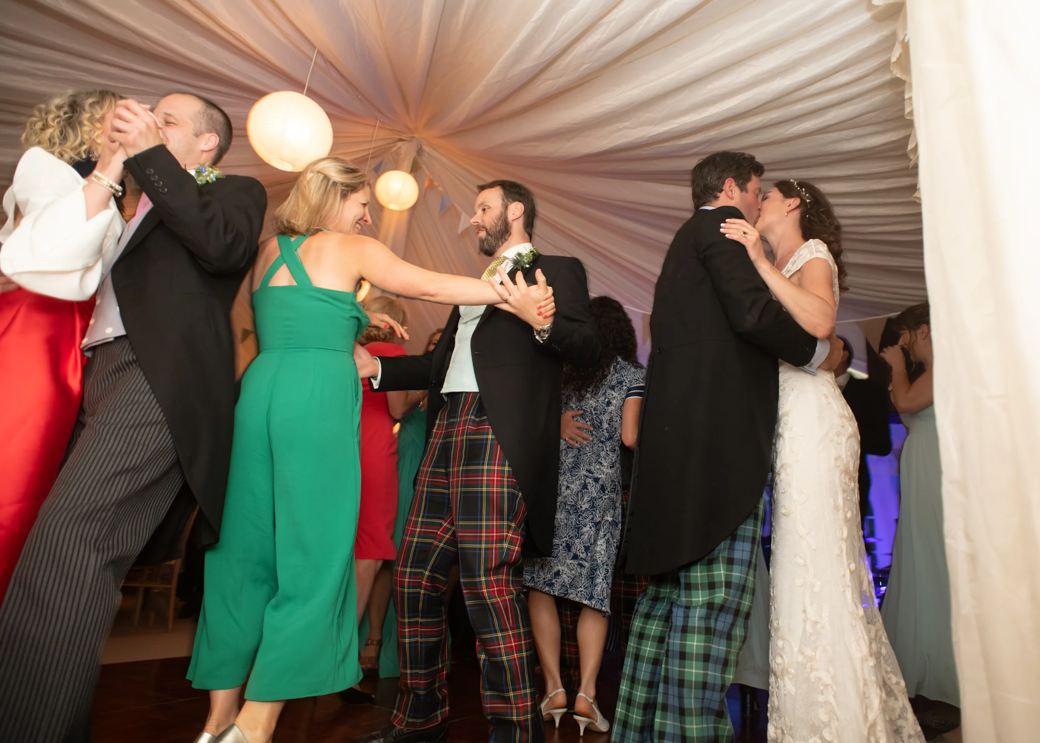 008_2018_C&E_Wedding_firstdance.jpg