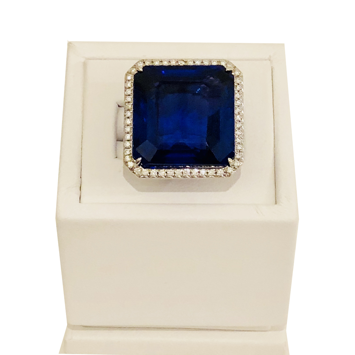 Important Tanzanite Ring 1.jpg