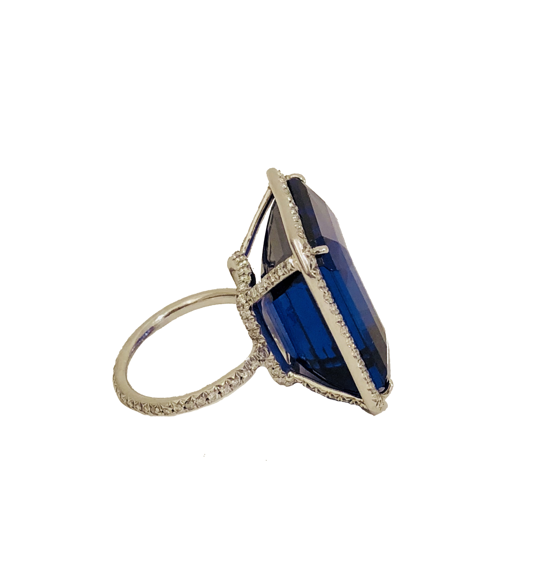Important Tanzanite Ring 4.jpg