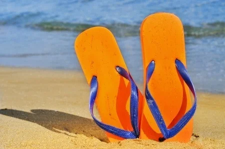 13149442_S_Flip Flop_Beach_Water_orange_Sand_Summer.jpg