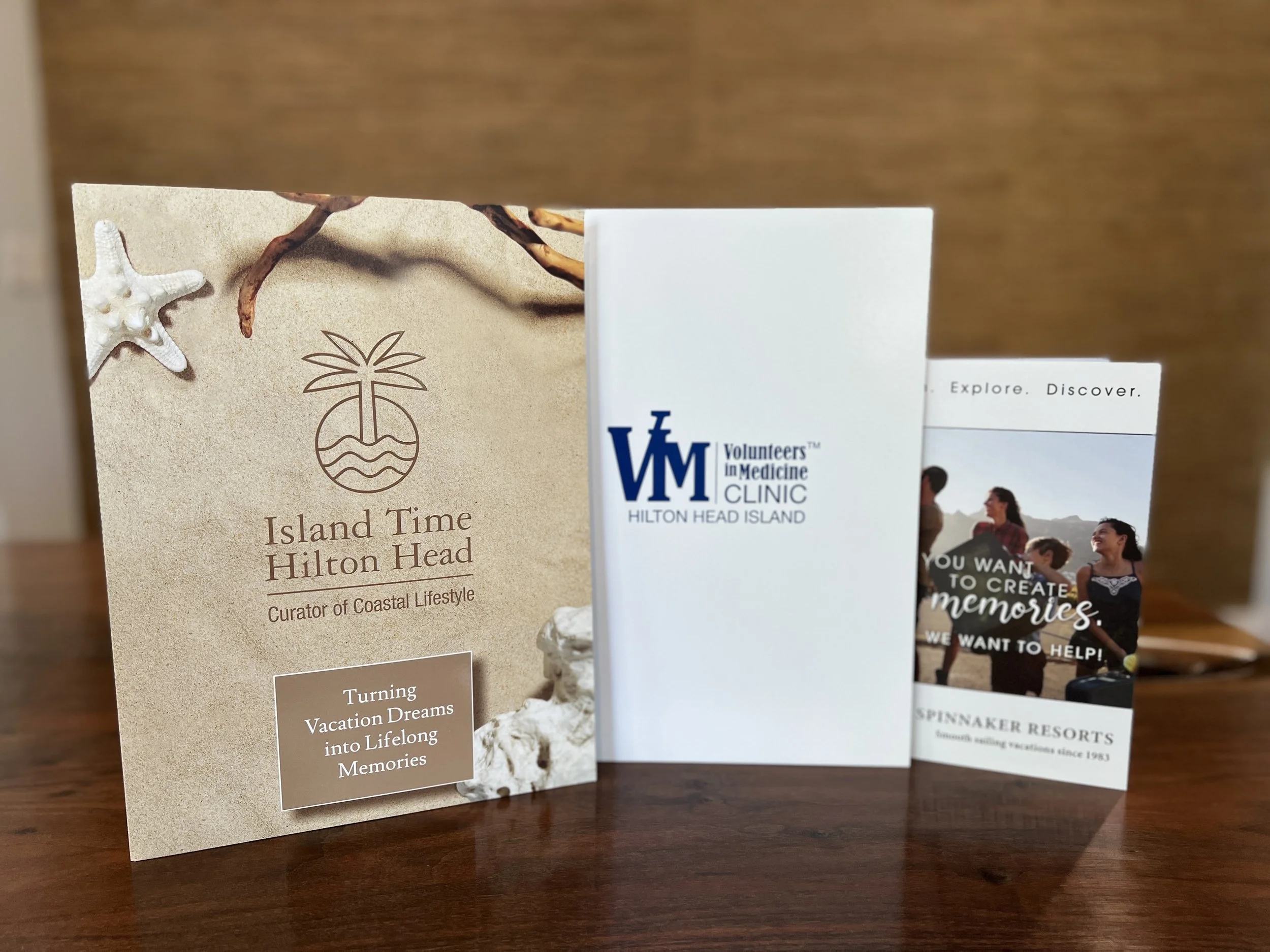 Your Company Needs Customized Presentation Folders - Here’s Why