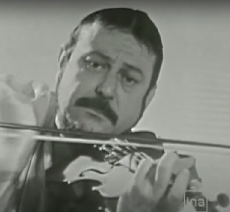 🎼 BOBBY LAPOINTE . Bobo Léon