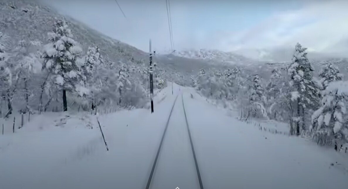 👁 Train journey in Norway