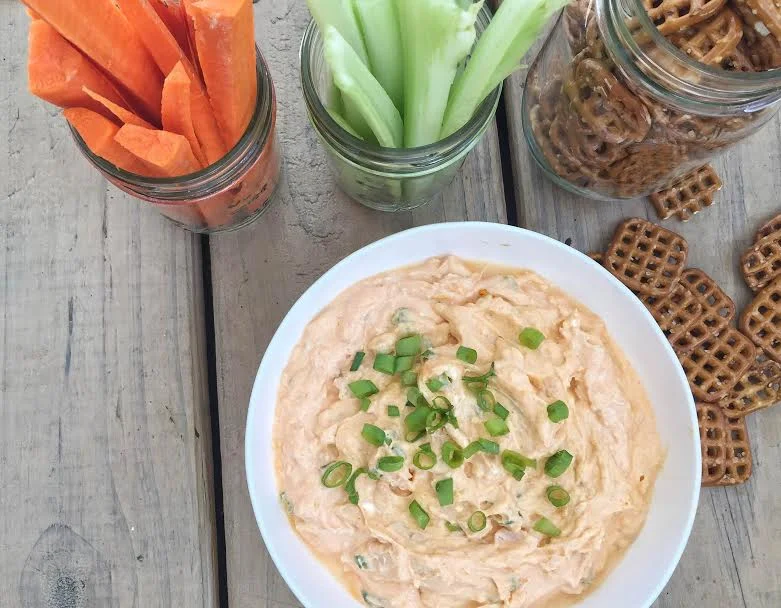 Buffalo Chicken Yogurt Dip