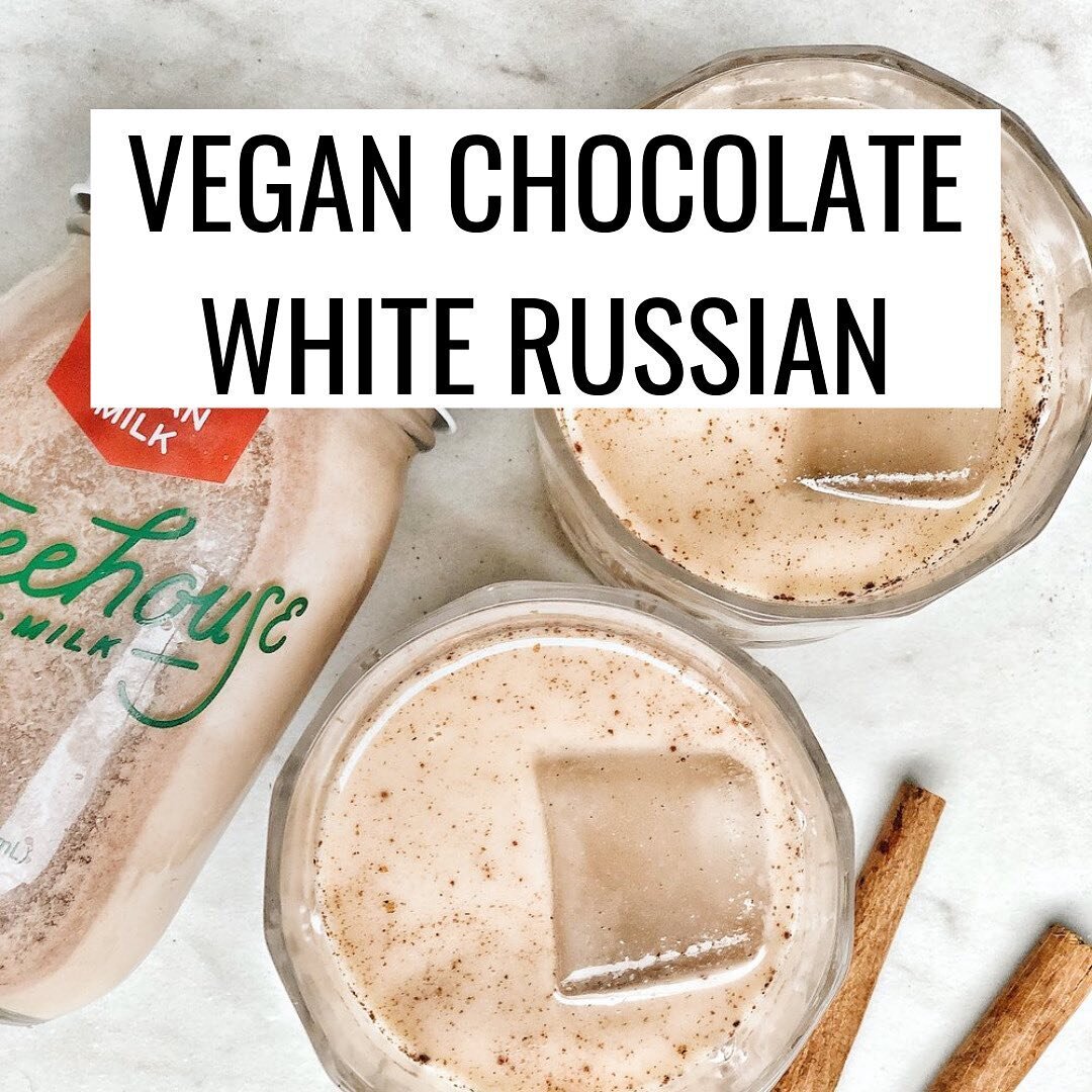 Need a drink recipe to make for your upcoming holiday gathering? Hit save!
⠀⠀⠀⠀⠀⠀⠀⠀⠀
This White Russian can be made vegan by using your favorite nut milk, or if you prefer the real thing, you can use heavy cream instead!
⠀⠀⠀⠀⠀⠀⠀⠀⠀
#nondietdietitian #