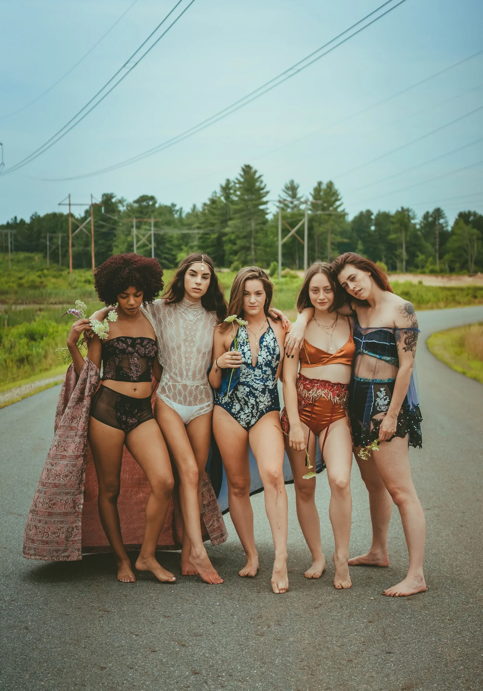  | In Frame |  Jans Alcantara, Ariana Margios, Jordan Richard, Angie Jordan, Christa Johnson     Photography by: Holy Smoke Photography  Holysmokephotography.com 
