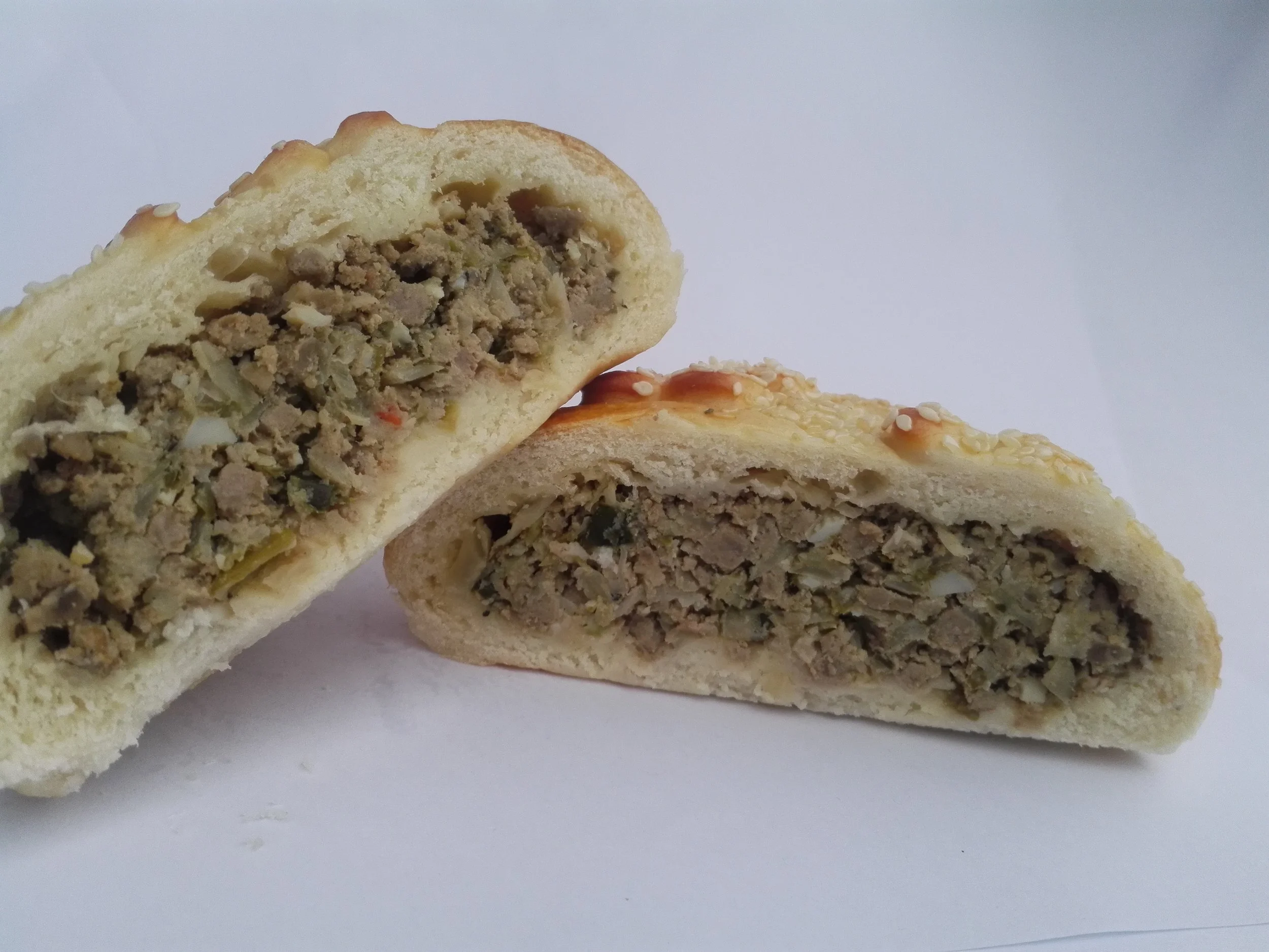 Beef_onion_Russian_pie_2.jpg