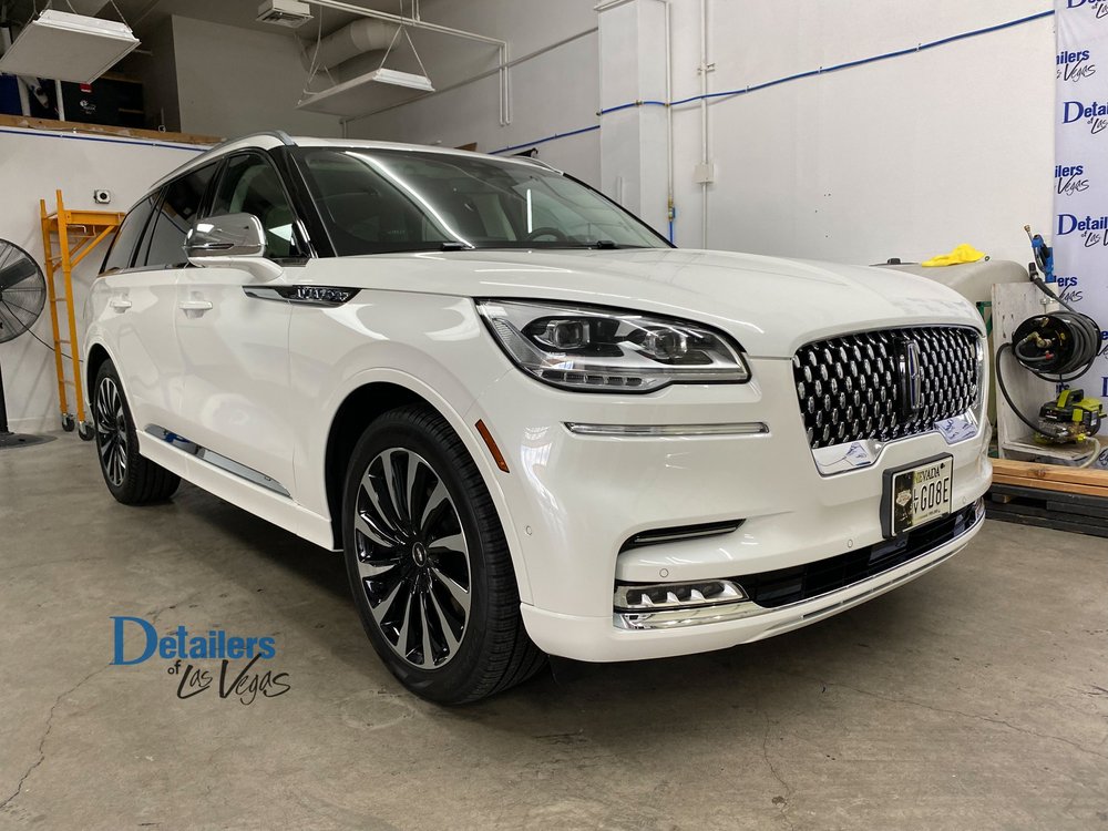 Detailers of Las Vegas work