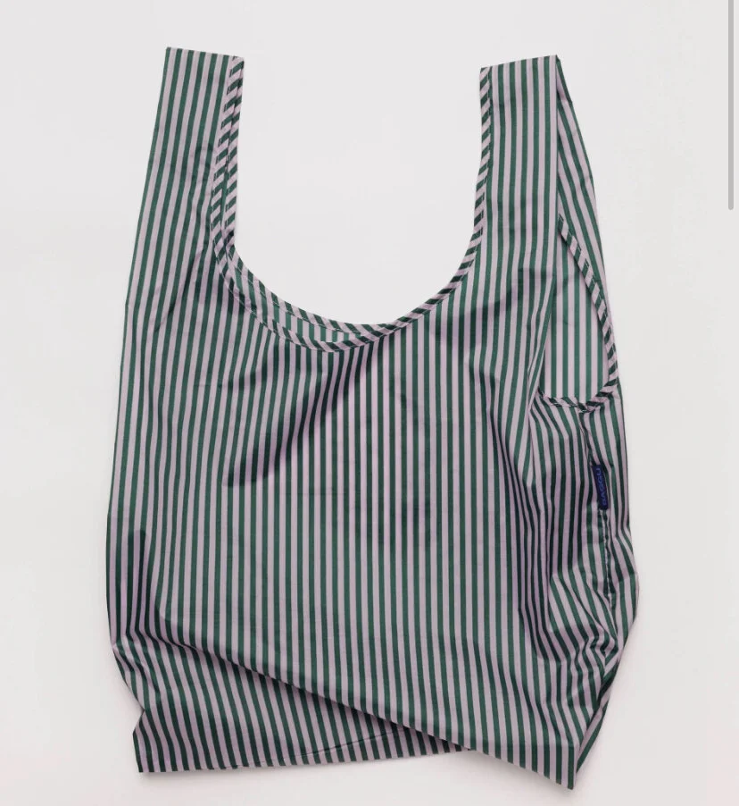 1A3D9B8F-FD01-40F9-BB32-C450F19754EA