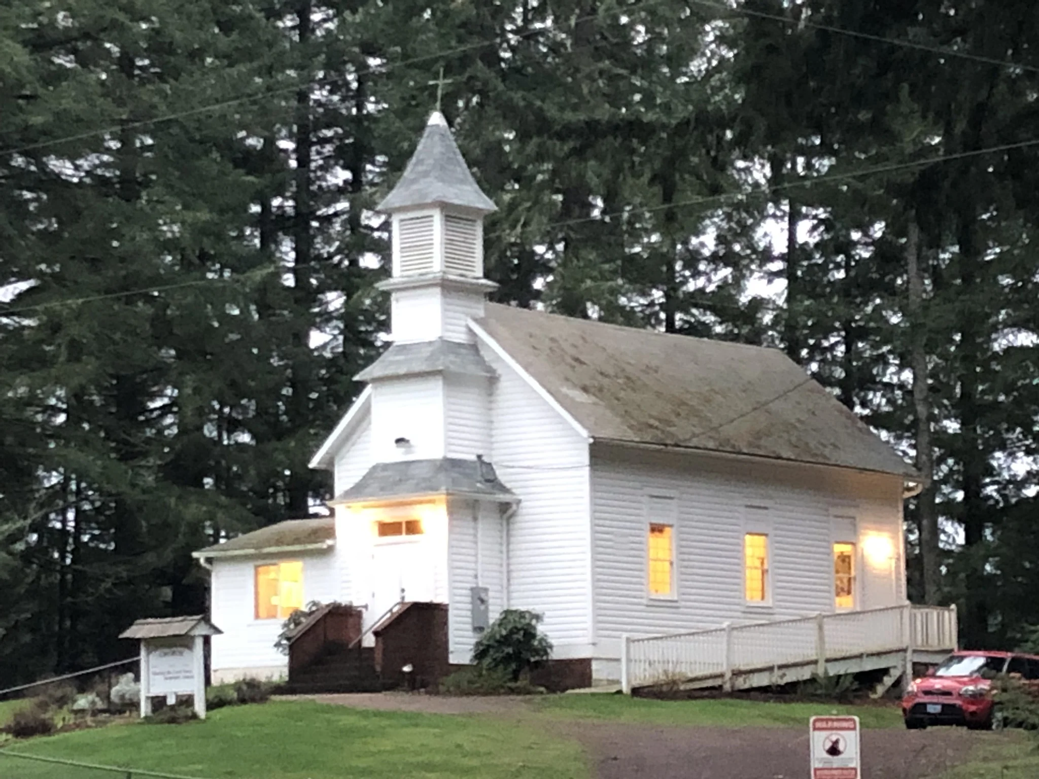 Mountain Home Community Church of Elwood - Home to one of many small, loving congregations in the InFaith family.