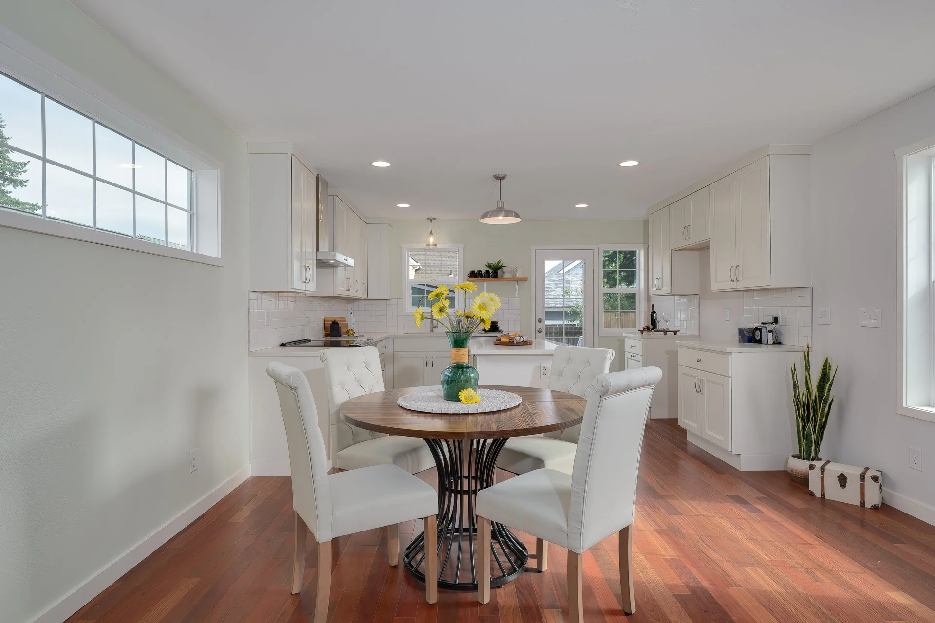 NBaldwinSt_Portland_OR-Kelli Upkes-©2025 Lara Janzen Photography-WEB-008.jpg