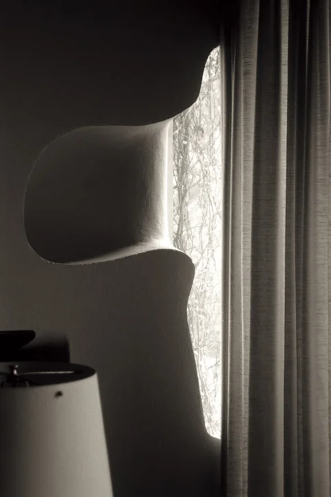 Alvar_Aalto,_Villa_Mairea_08.jpg