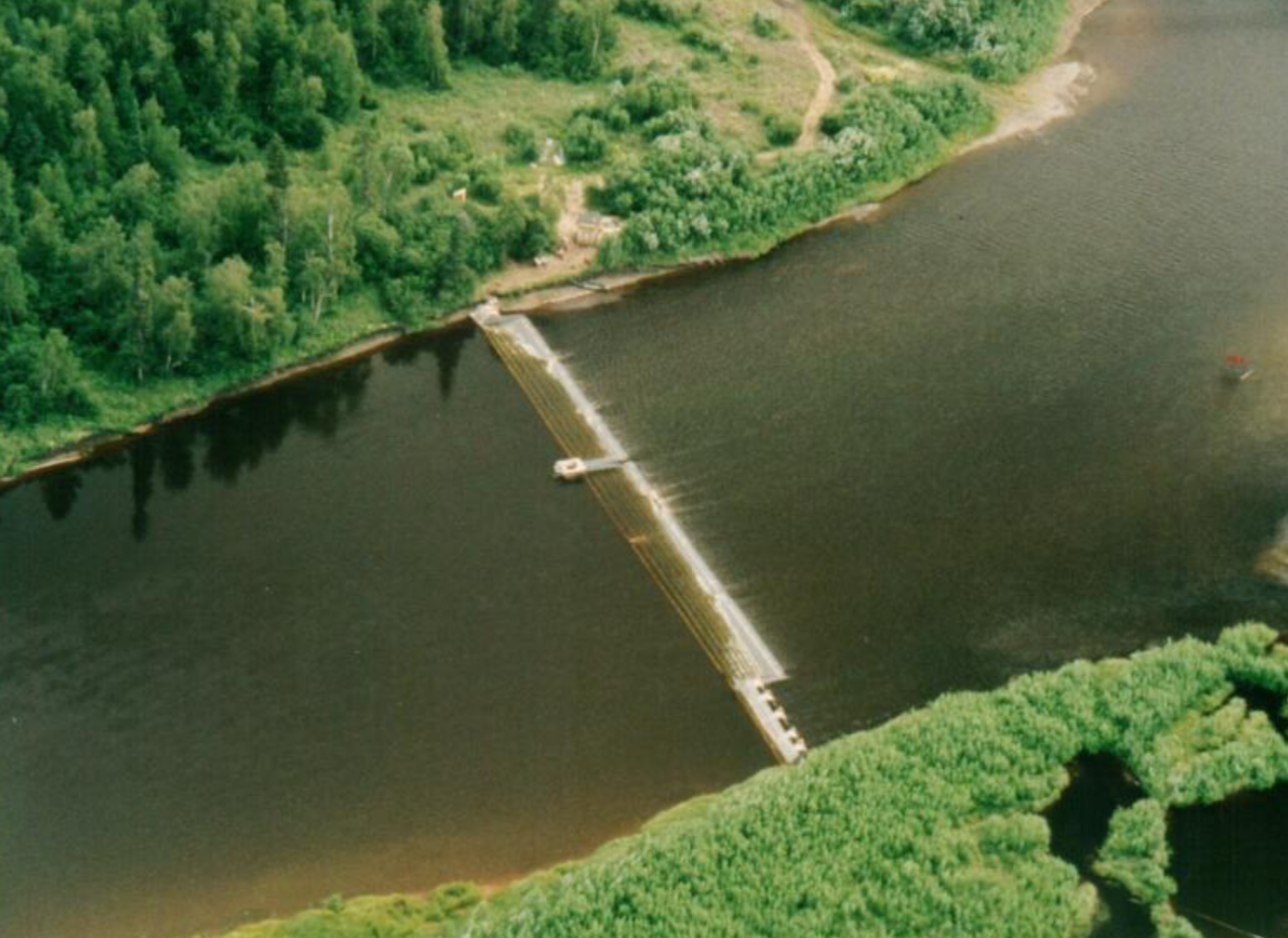 Aerial view takotna weir.png