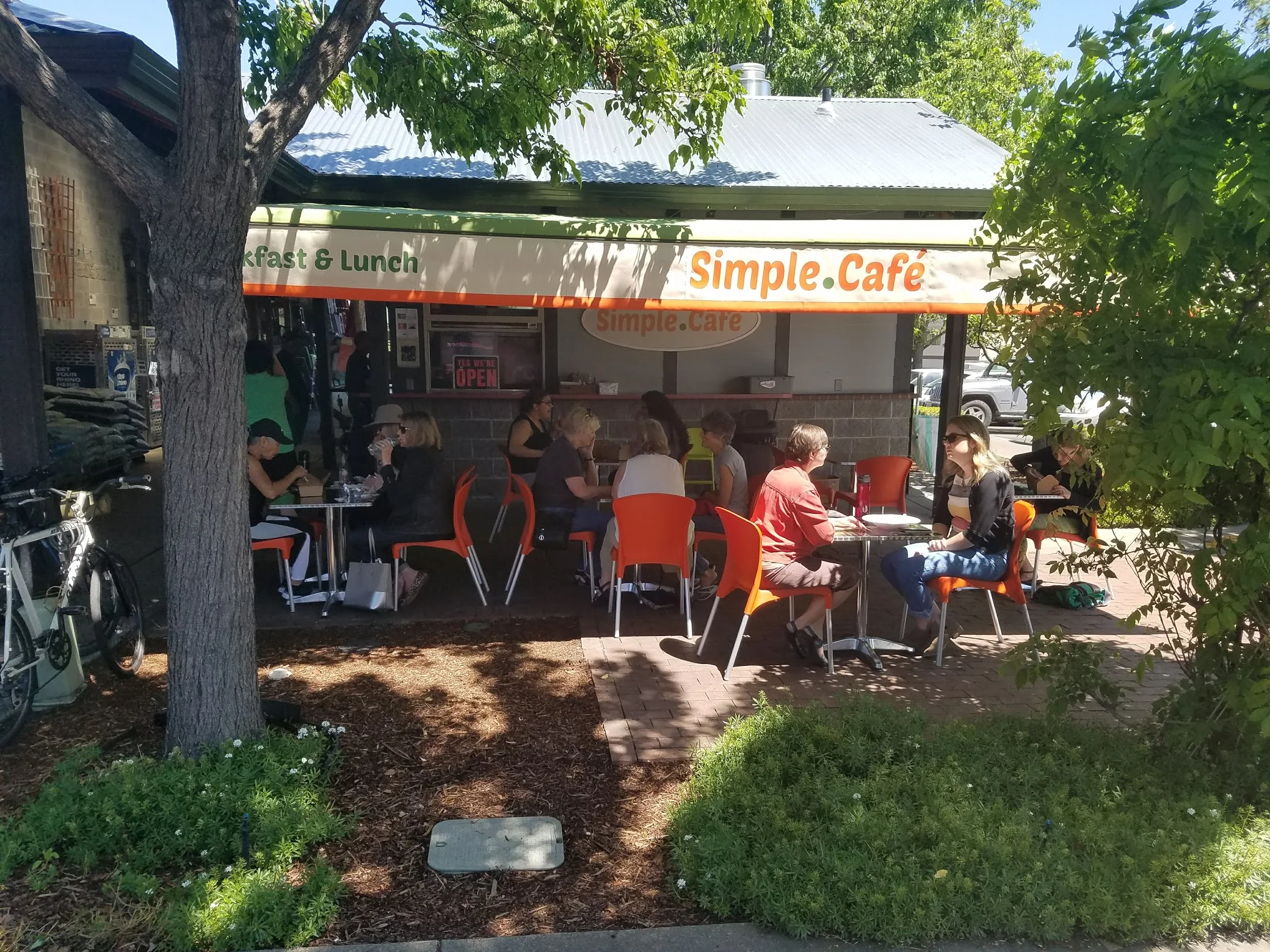 simple-cafe-outside.jpg