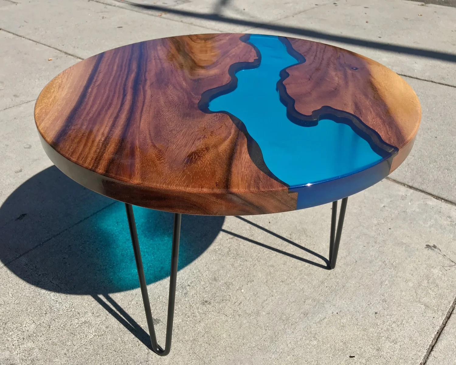Round Epoxy South America Walnut Coffee River Table Blue Z Living Concept