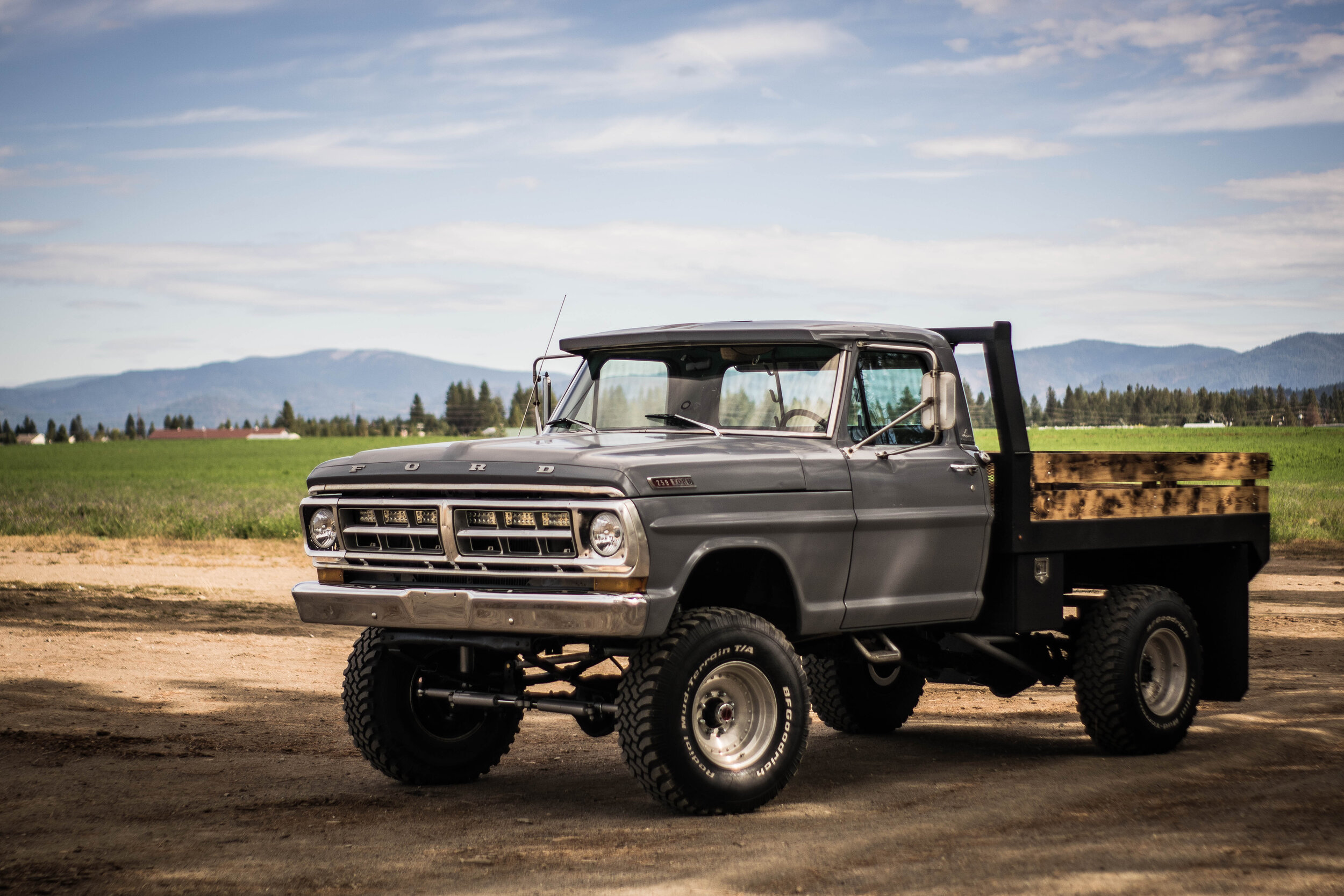  High capability was the drive behind the stance on this rig. Up here in north Idaho, it’s easy to find yourself on what could more or less be called a “road” with zero cell reception and even less chance of seeing another motorist. So the ability to