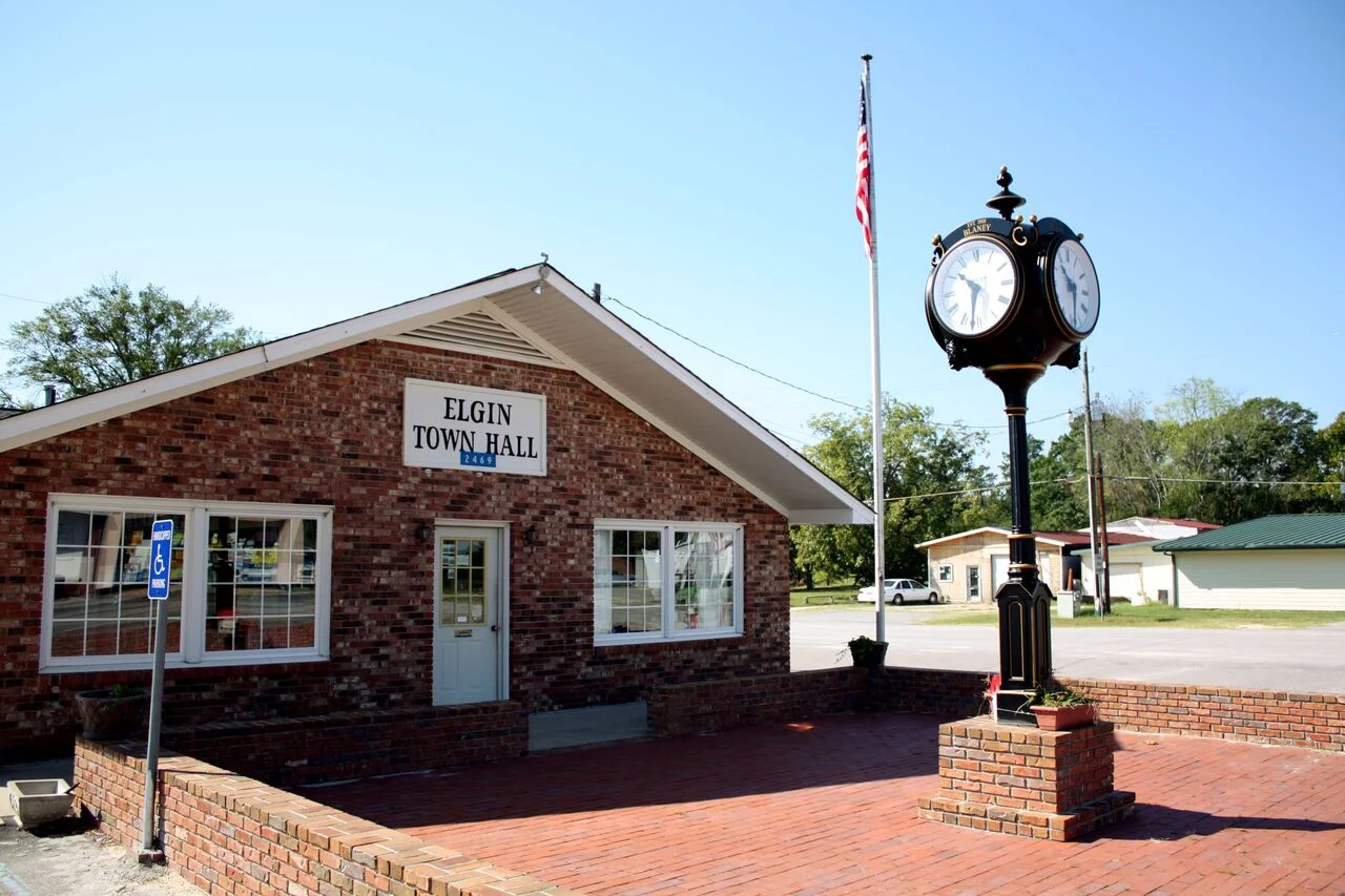 ELGIN Town Hall