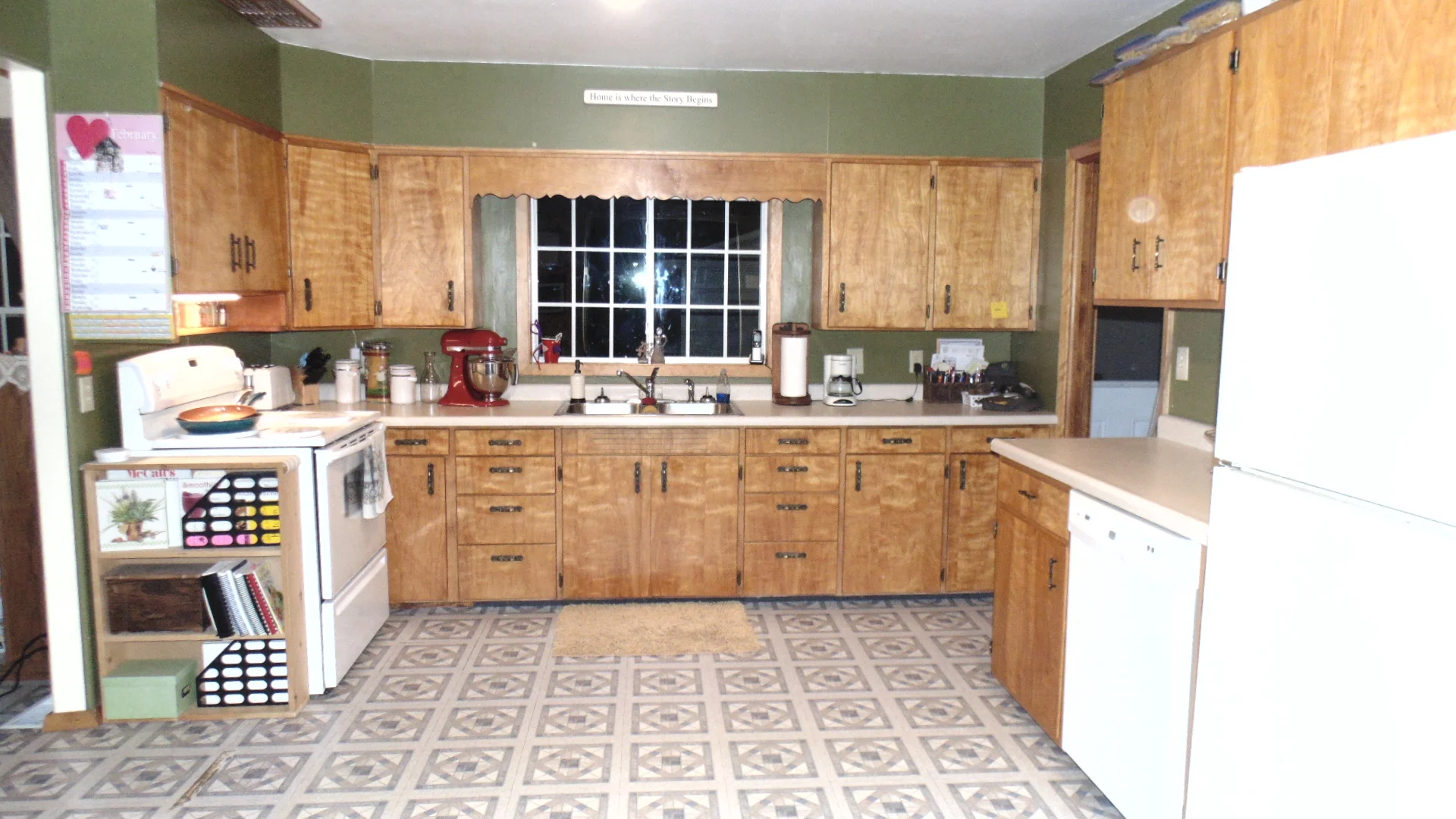Kitchen - From Front Entry.JPG