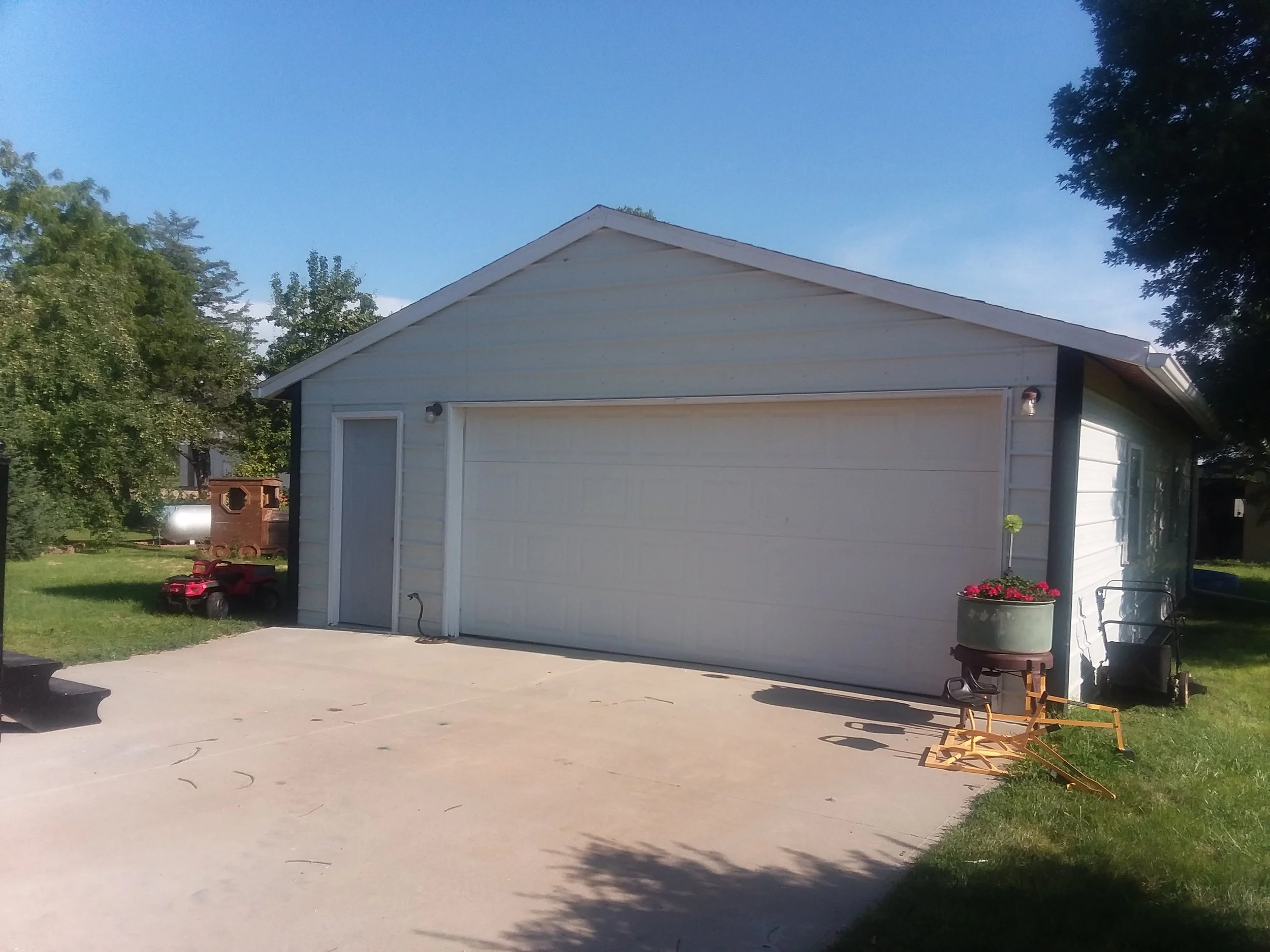 two-car garage.jpg