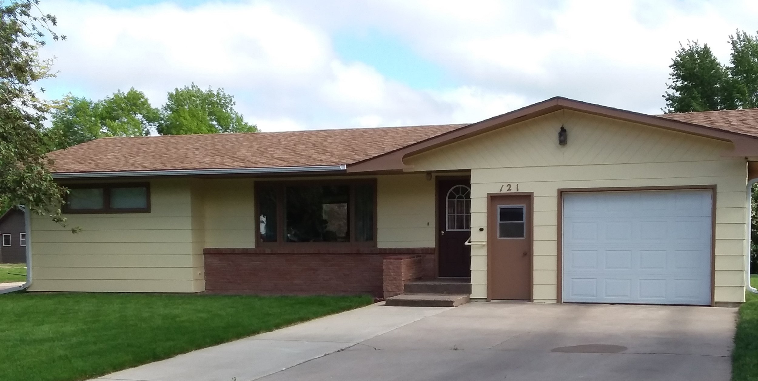 front of house - Copy.jpg