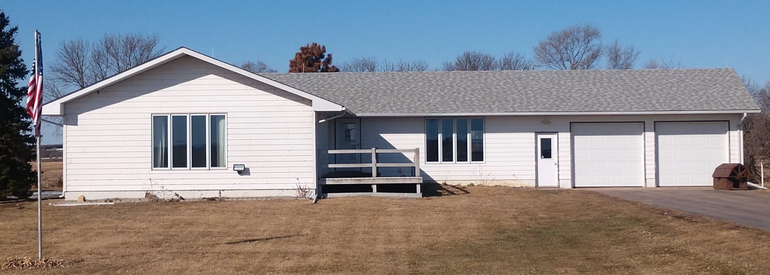 House+Front+facing+east+1%2C716+sq.+ft.jpg