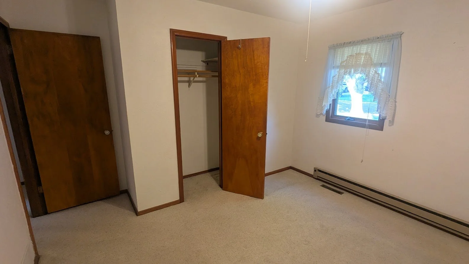 primary bedroom 3.jpg