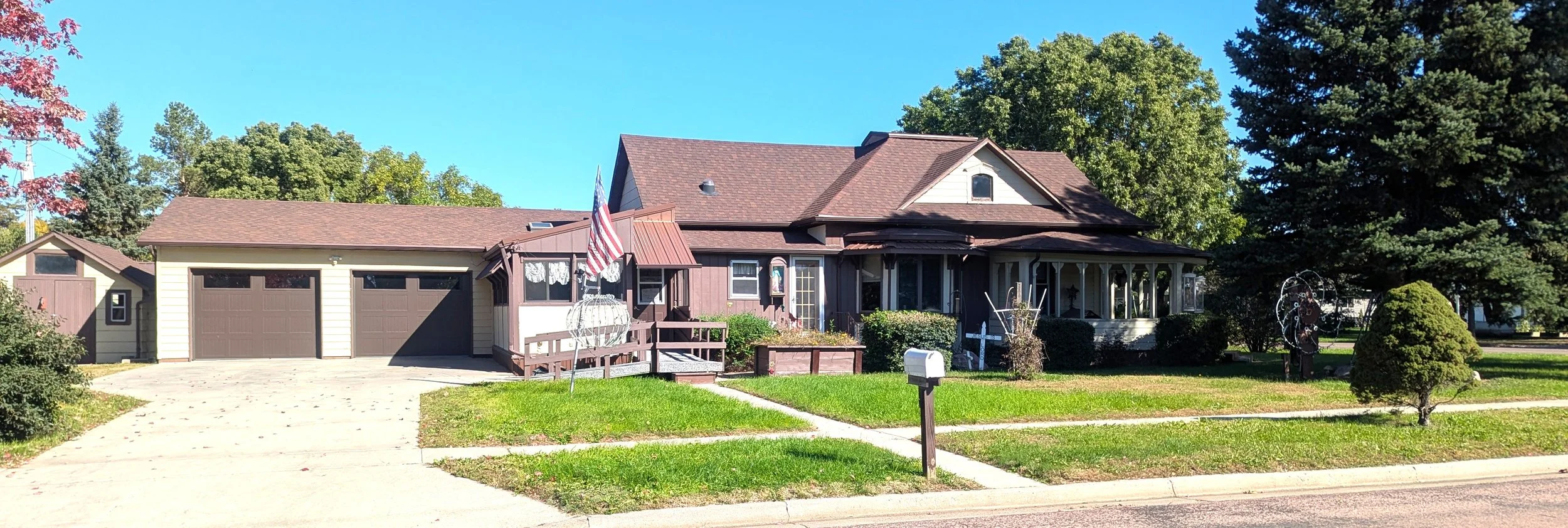 front house street  web.jpg