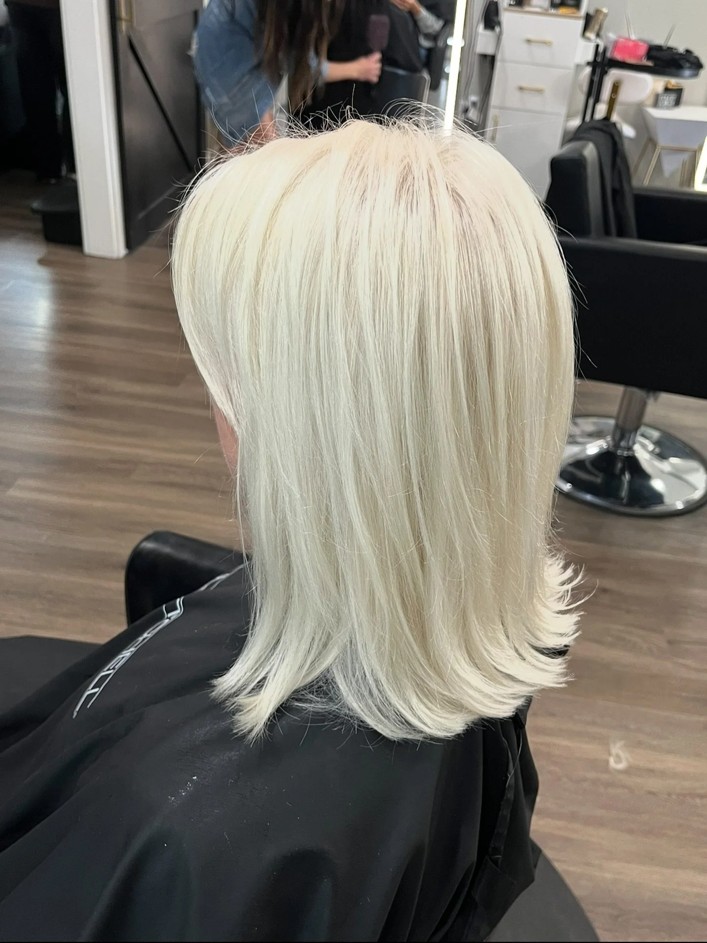 White as snow ❄️. Stylist @graceandbeautyvb