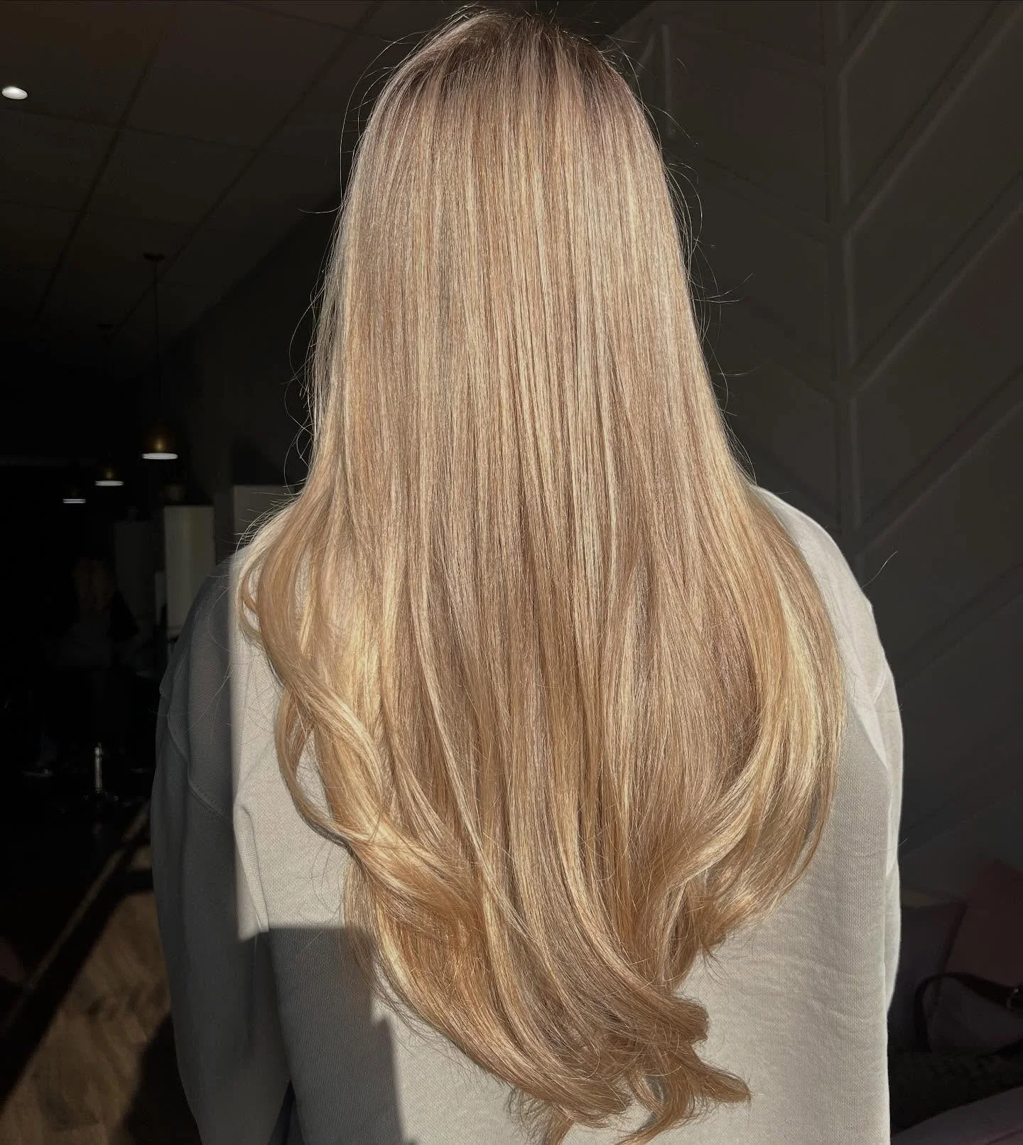 Forecast says : Gorgeous hair with a high chance of compliments ☀️⛅️

Stylist : @graceandbeautyvb