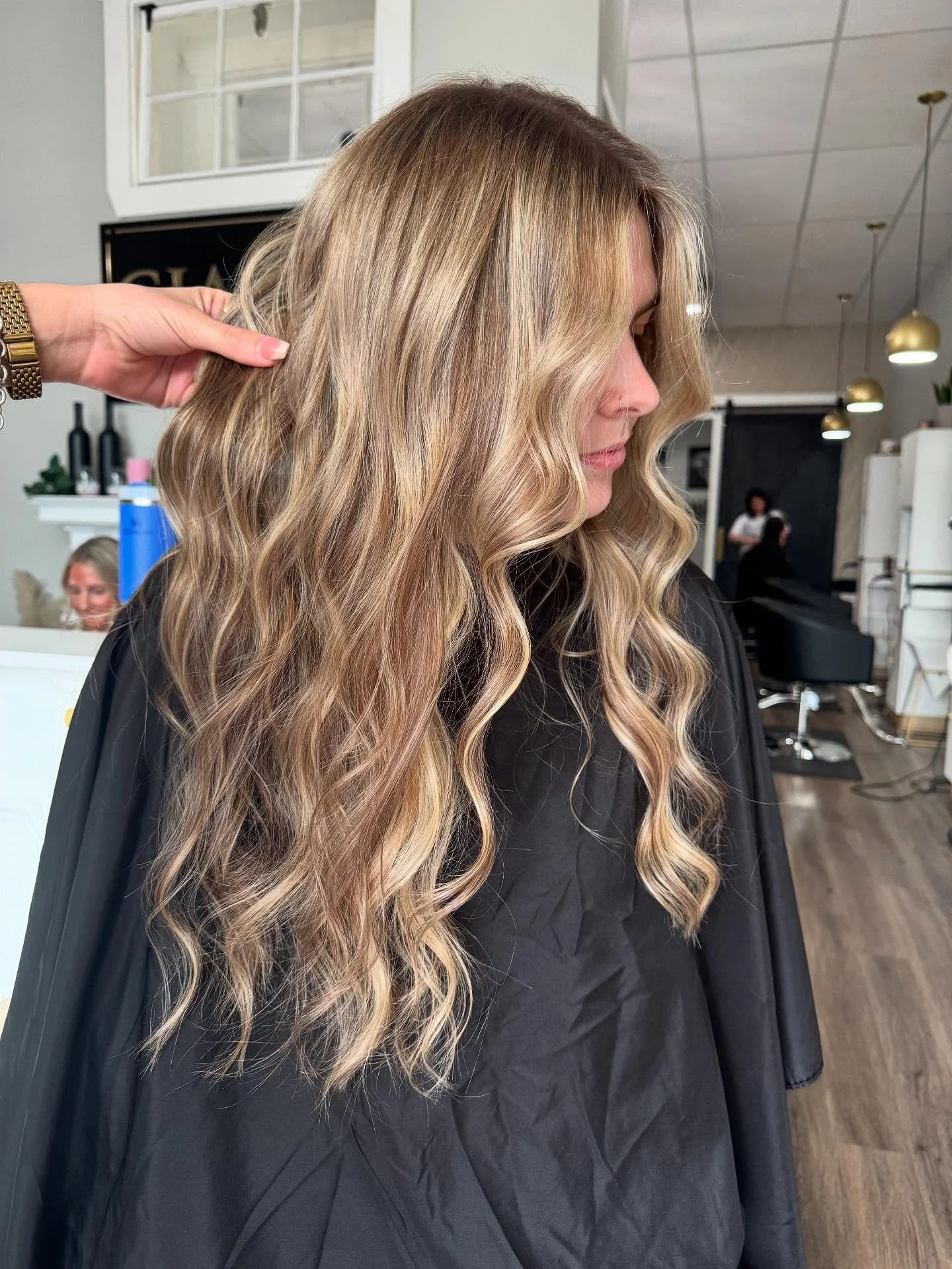 dimension never misses 🤌🏼🙂&zwj;↕️

@hairbylaperr