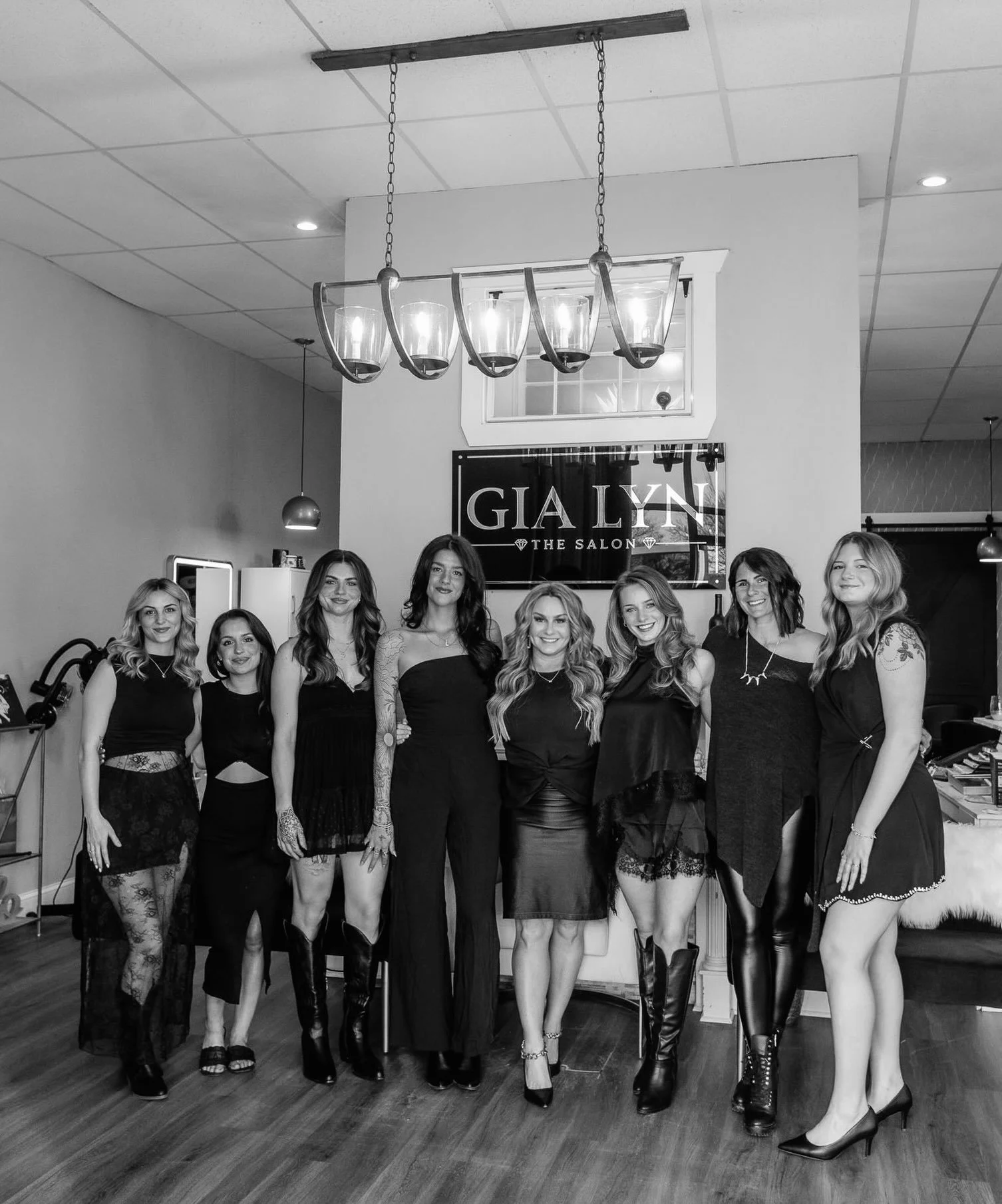 ✨ WE&rsquo;RE HIRING! ✨

GIA LYN SALON is looking for a Part-Time Receptionist to join our team! 💕

We&rsquo;re looking for someone friendly, dependable, organized, and ready to work in a fun, fast-paced environment.

💎Flexible availability require