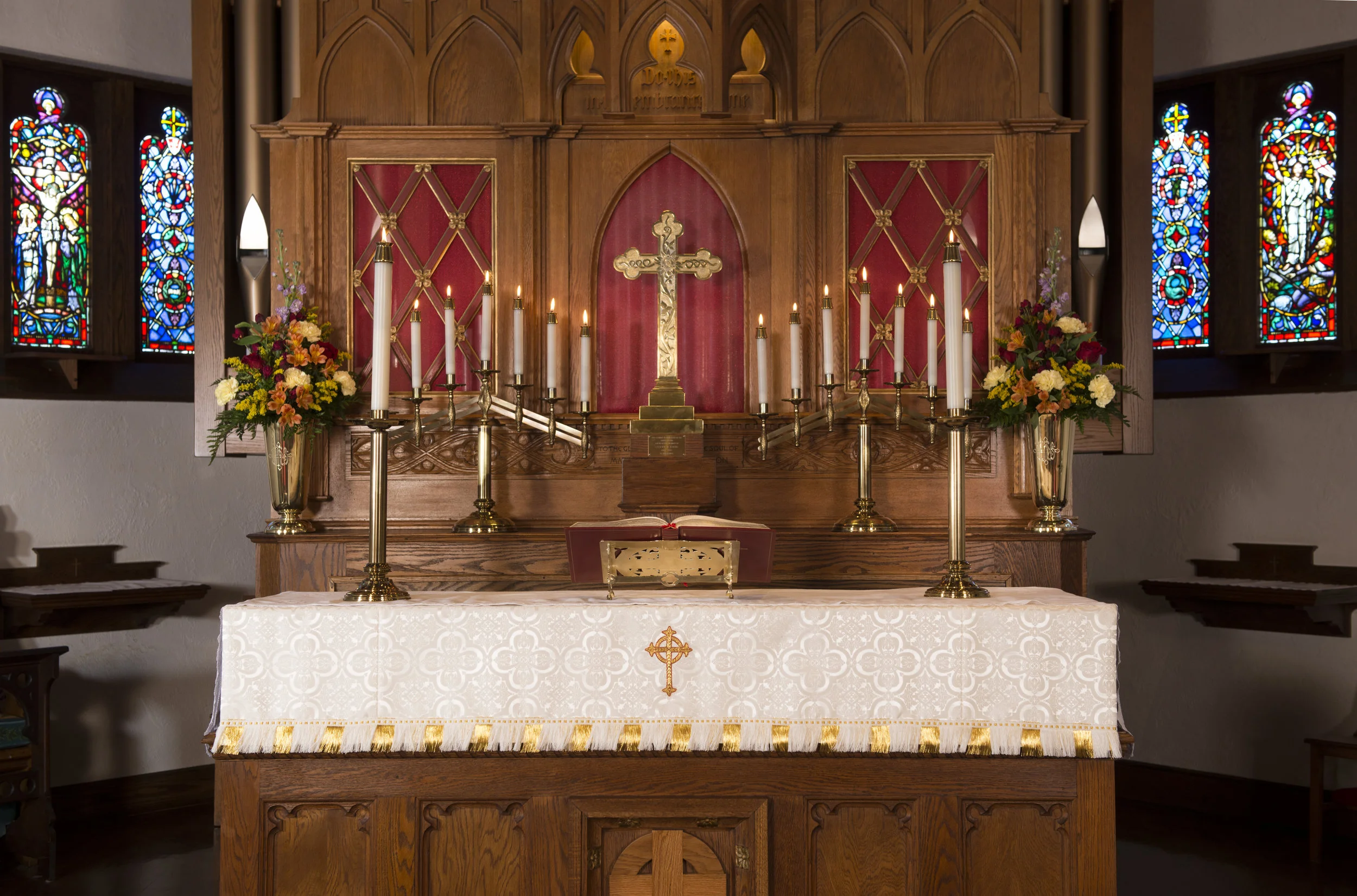 _SCS9075Altar.jpg