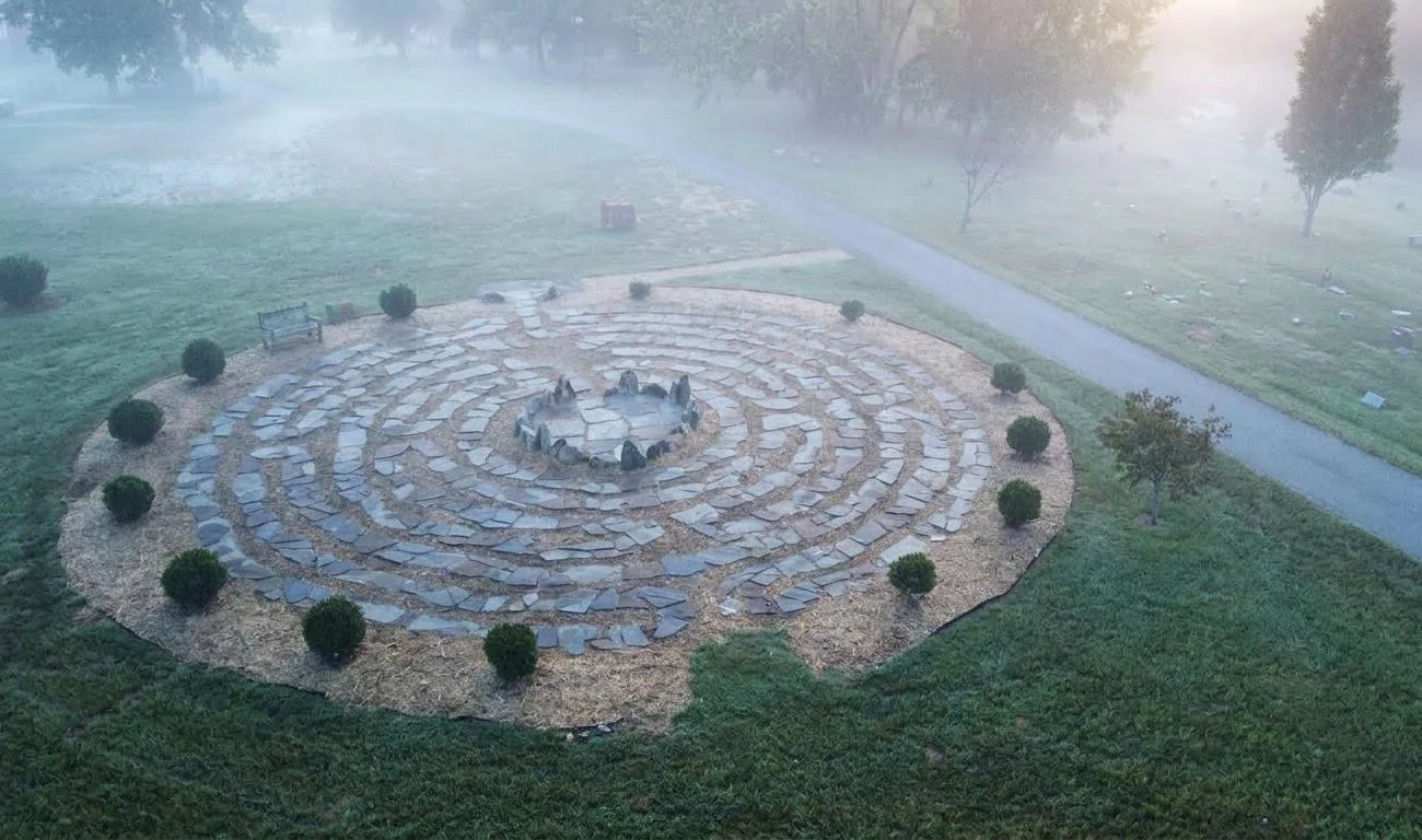 labyrinth.jpg
