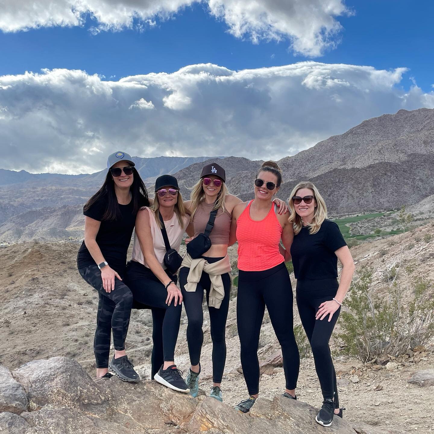 Probably my favorite thing to do on a girls trip is hike! I love exploring new places and appreciate every minute of my body being able to do it. 

This trip, we decided to hike The Cross Trail Loop. It&rsquo;s a fairly steep, up hill climb to the Cr