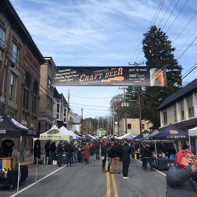 Converging into Sykesville 2019.  Craft Beer Fest - 4th annual ✅ Church pic ✅ time with the best peeps ever ✅ 
#tradition #beer #goodtimes #maryland #beerme #anniversary #saturday #beerfest #balance