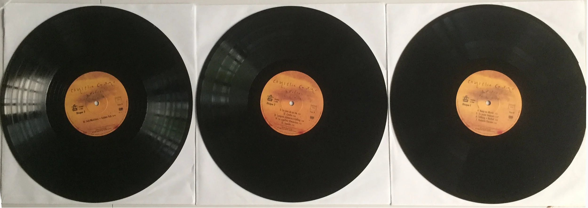 2 folies vinyles .jpg