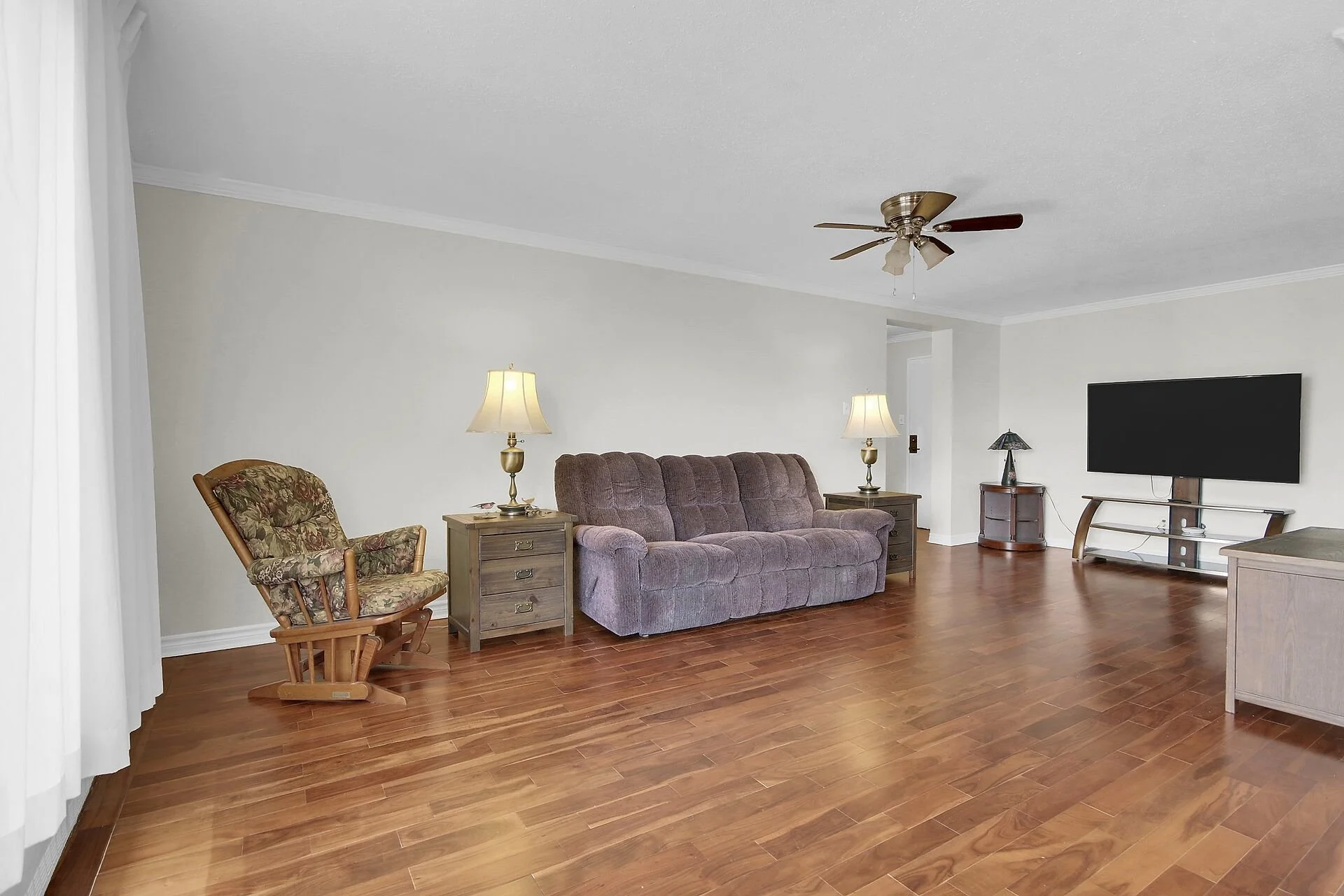virtual-tour-363529-32.jpg