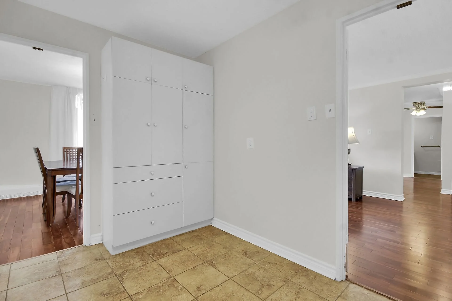 virtual-tour-363529-37.jpg