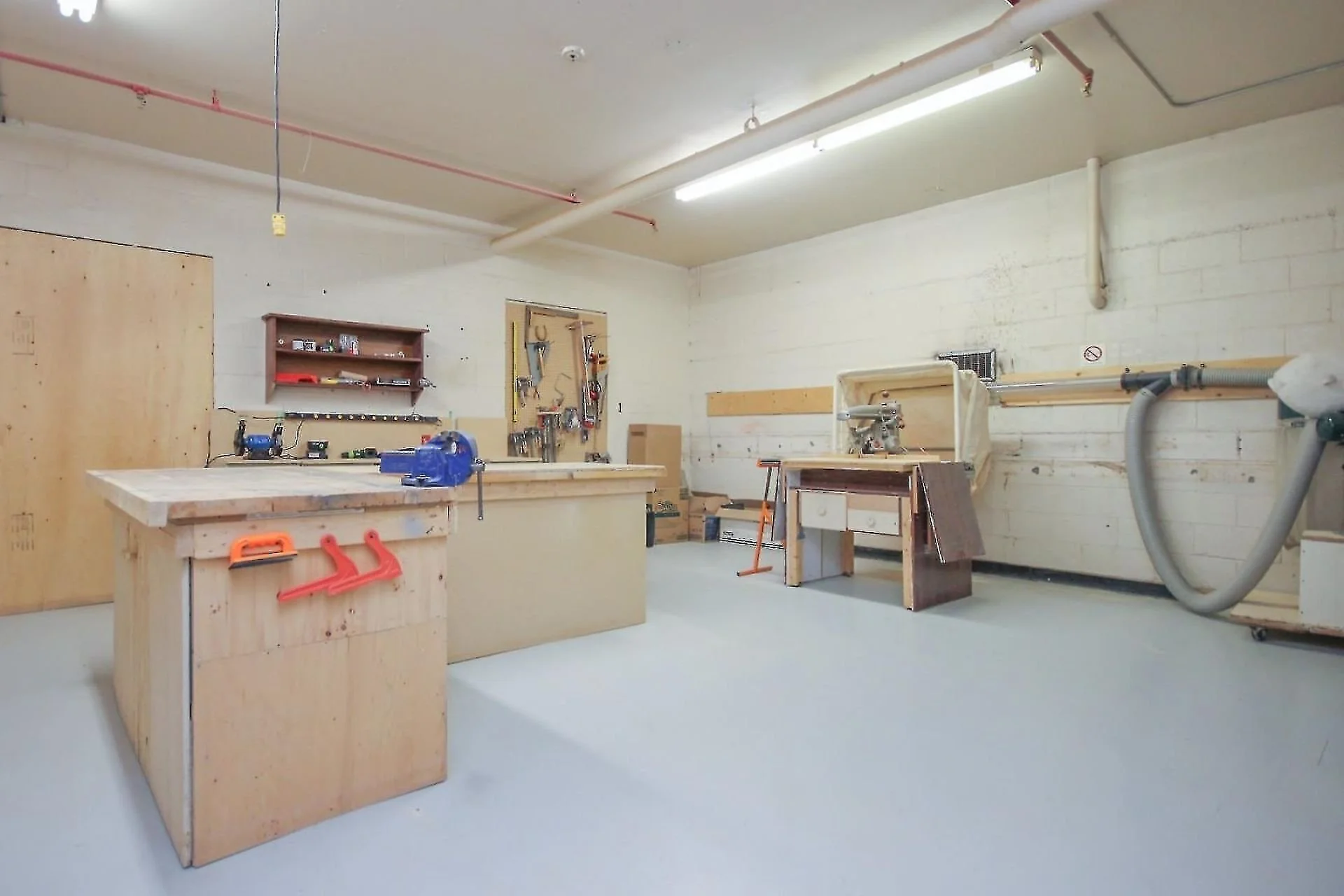 virtual-tour-363529-08.jpg
