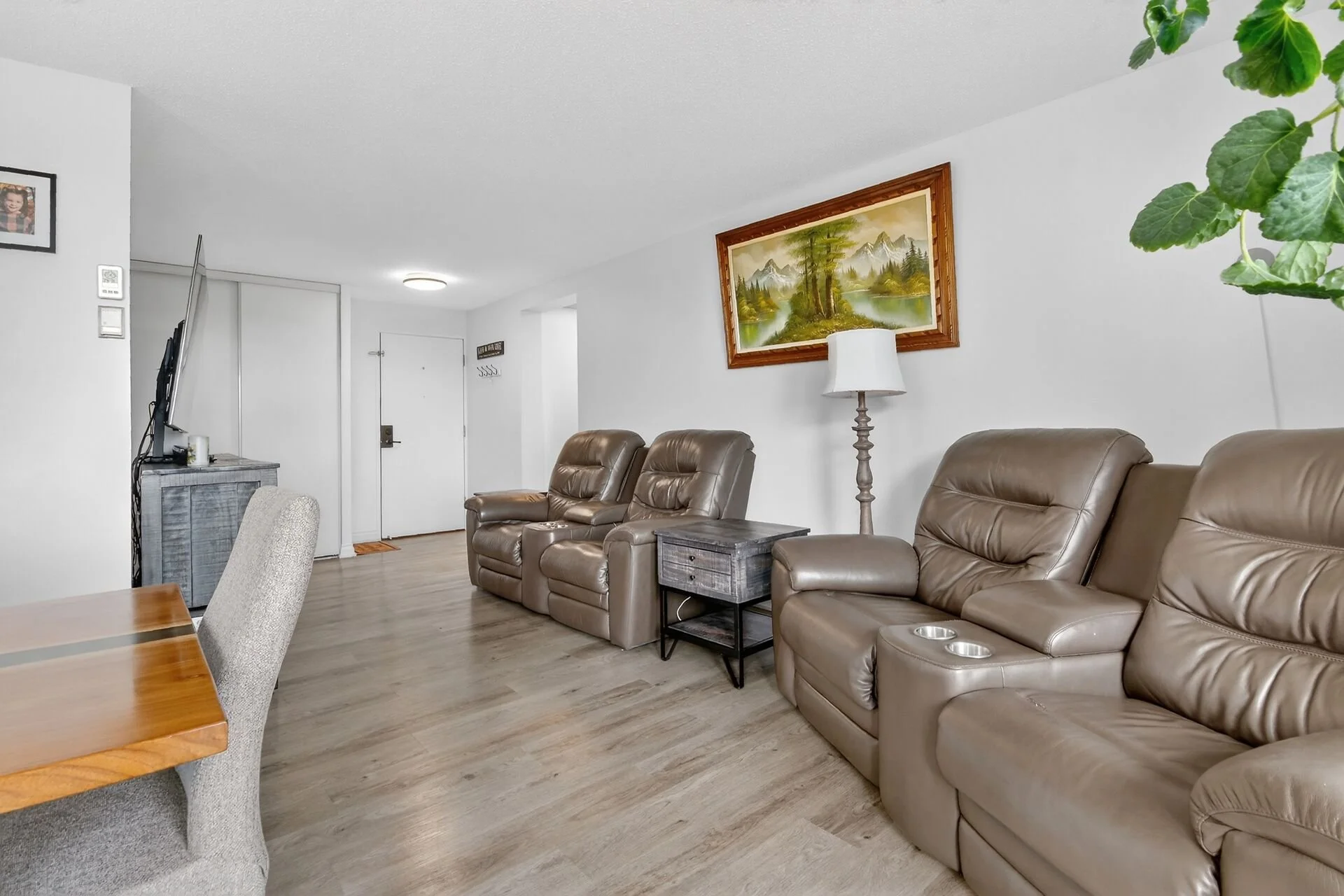 virtual-tour-364157-17.jpg