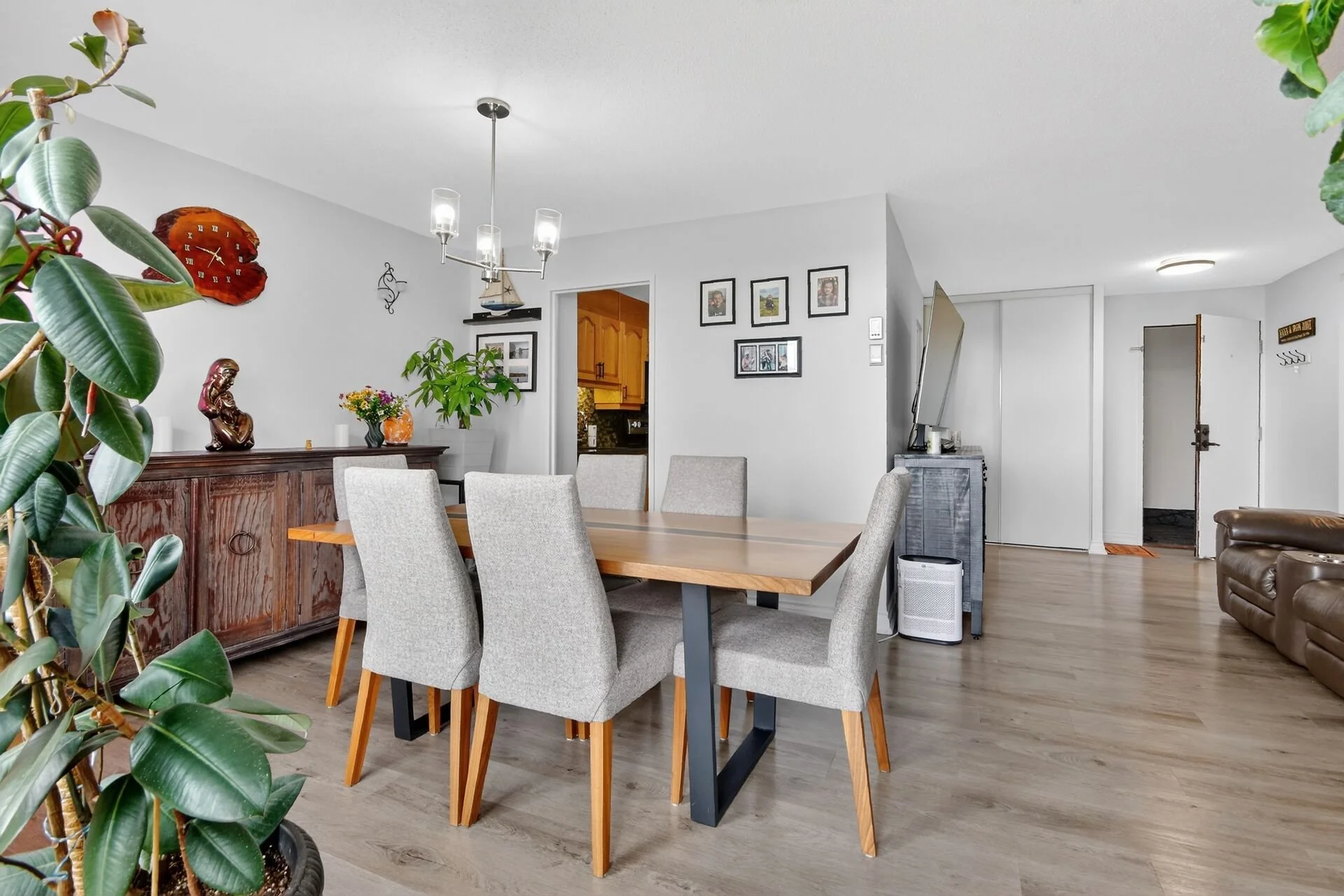 virtual-tour-364157-15.jpg