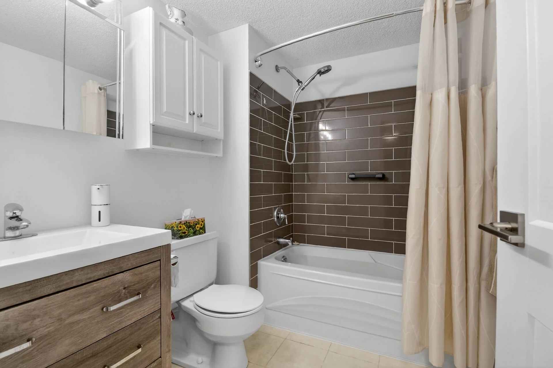 virtual-tour-364157-33.jpg