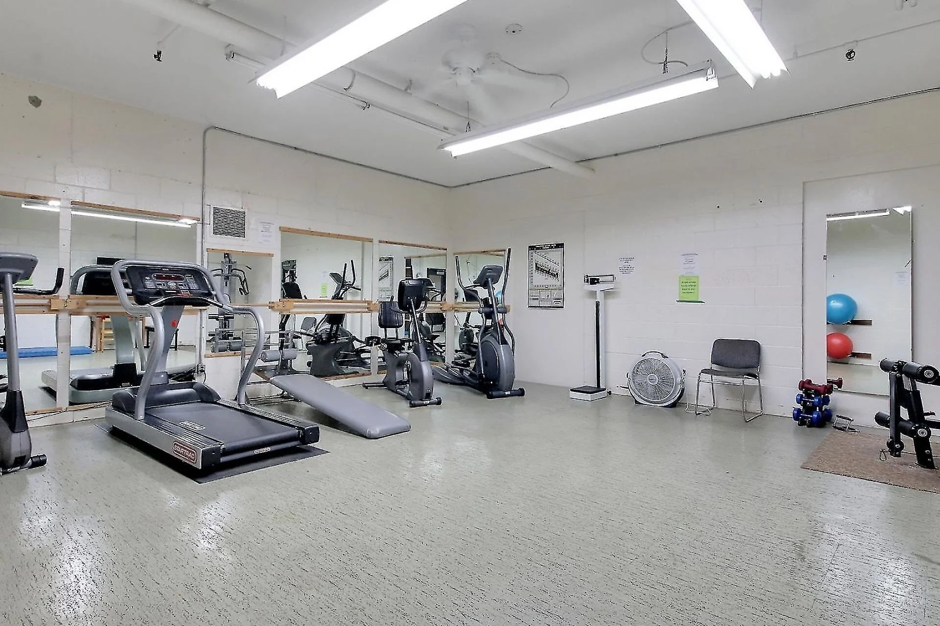 virtual-tour-364157-08.jpg